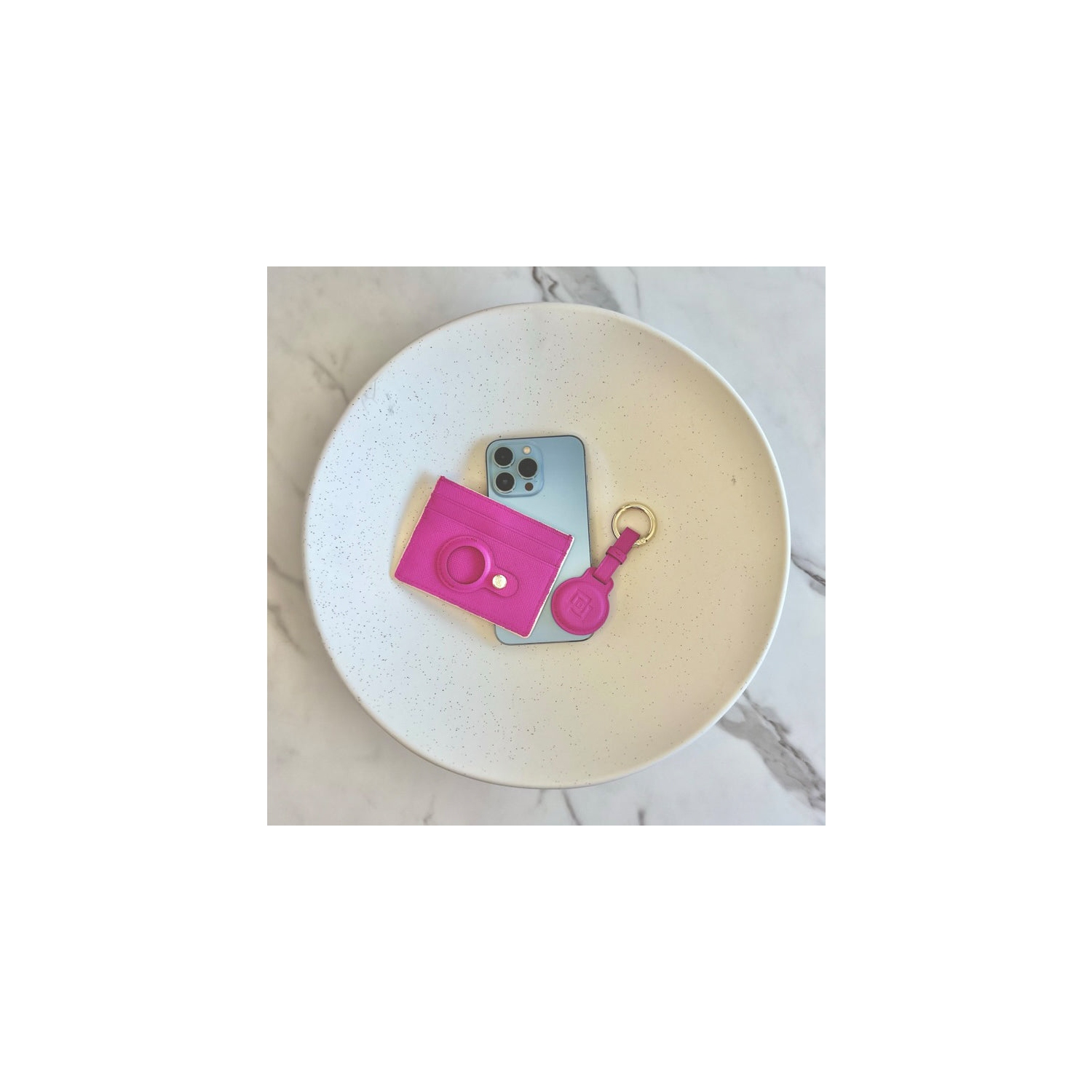 Couverture AirTag en cuir de première qualité - Rose vif fuchsia vif