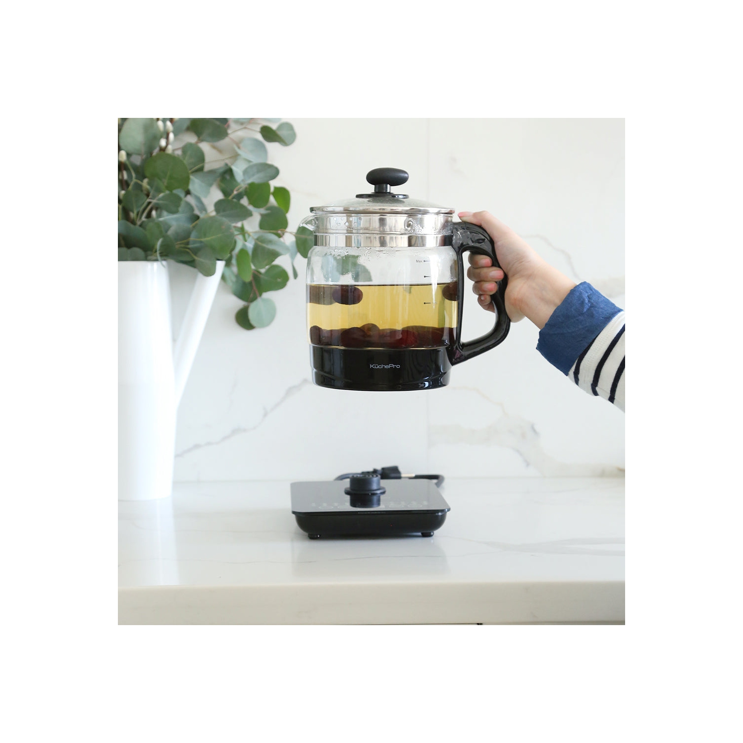 KUCHEPRO Health-Care Beverage Tea Coffee Maker et bouilloire multifonctions, 22-en-1 Programmable Brew Cooker Master, 1,8 L, Noir, Verres.
