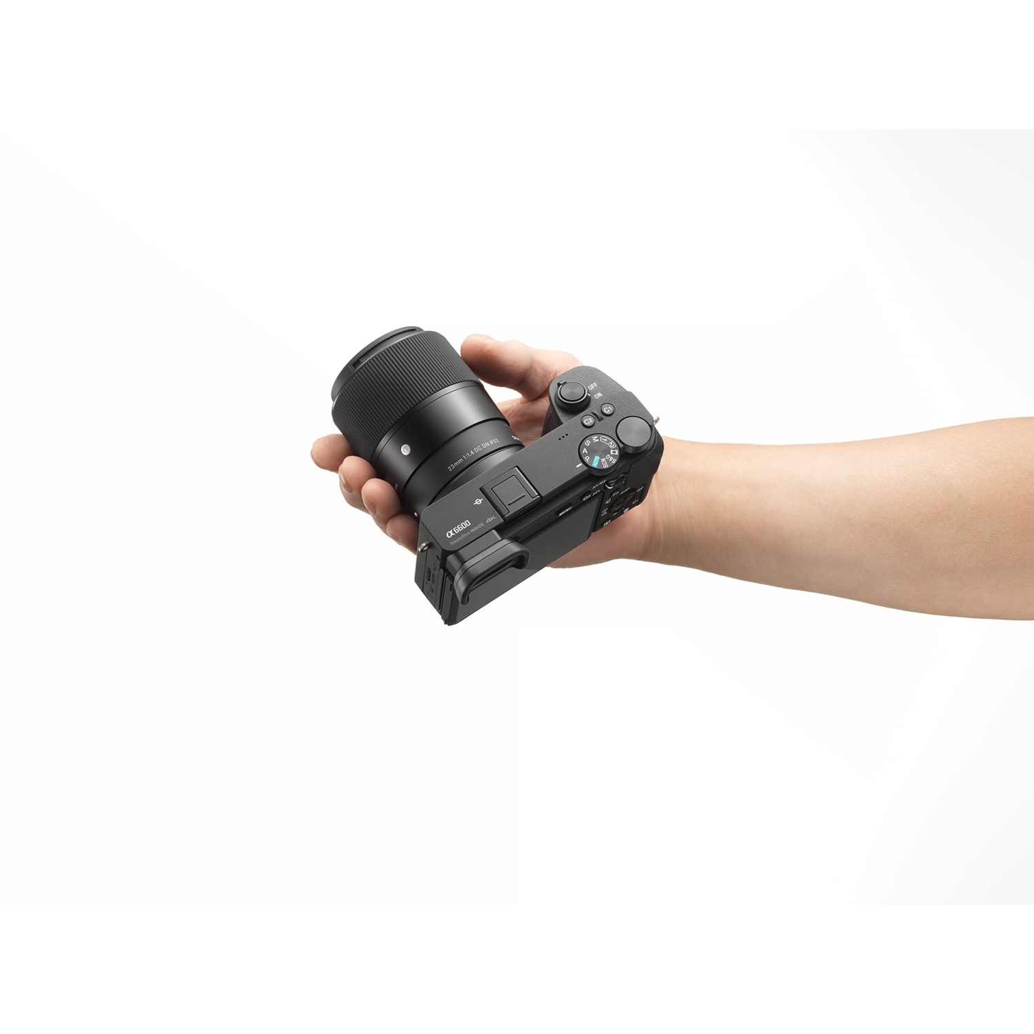 Objectif contemporain 23 mm f/1.4 DC DN de Sigma