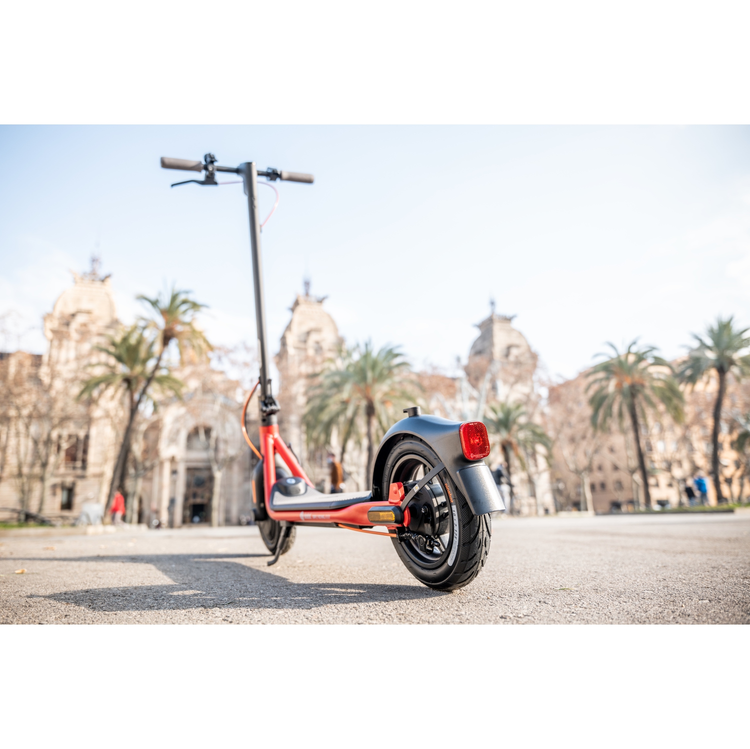 Ninebot D38U Trottinette électrique de Remis à neuf (autonomie de 38 km/vitesse maximale de 30 km/h)