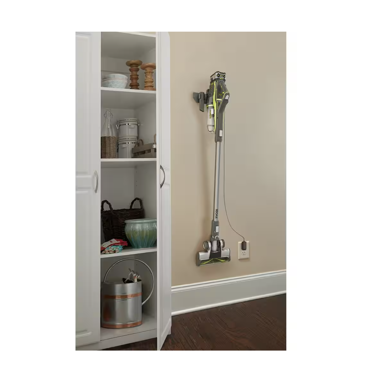 Ryobi 18v One + Evercharge Stick Vacuum Stick avec 4,0 AH Lithium-ion Batterie et chargeur à haute capacité