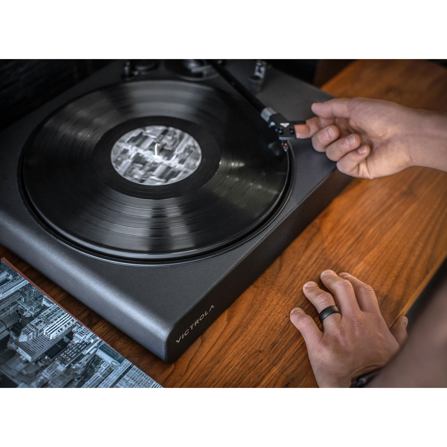 Tourne-disque à entraînement direct Stream Onyx de Victrola - Fonctionne avec Sonos - Noir