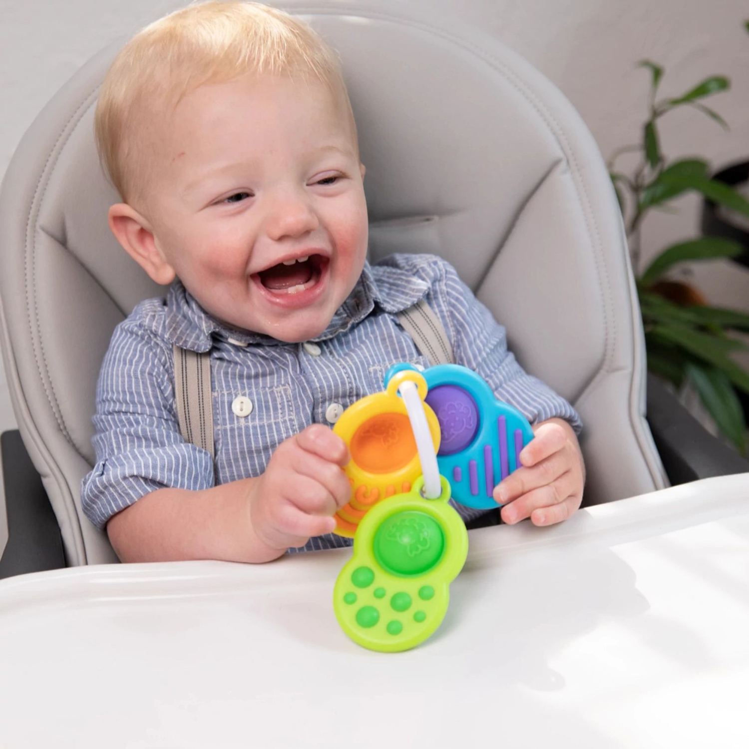 Fat Brain Toys - Dimpl Clutch