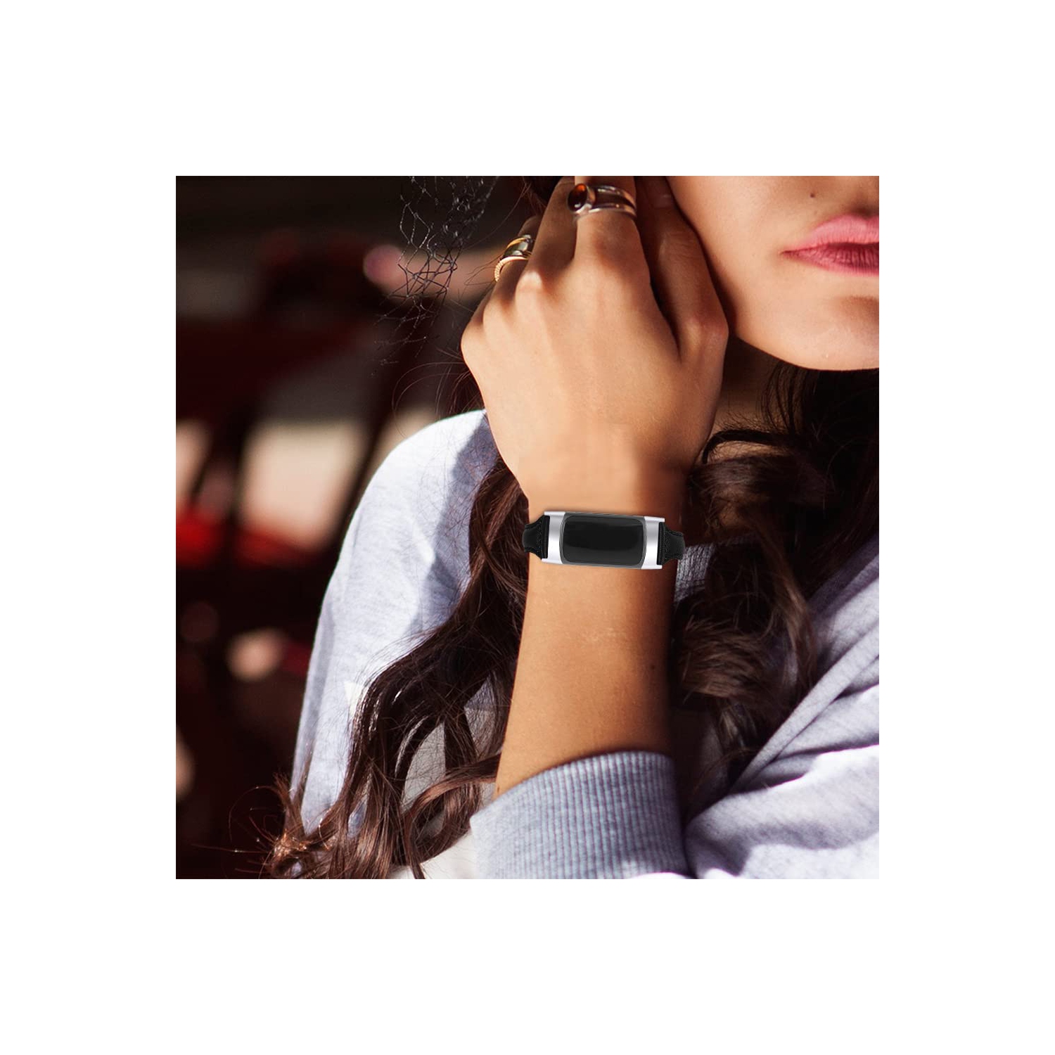 Fitbit Charge 5 Leather Band Women Men, Classic Genuine Leather Wristband Adjustable Bracelet Sport Straps for Charge 5 Accessories