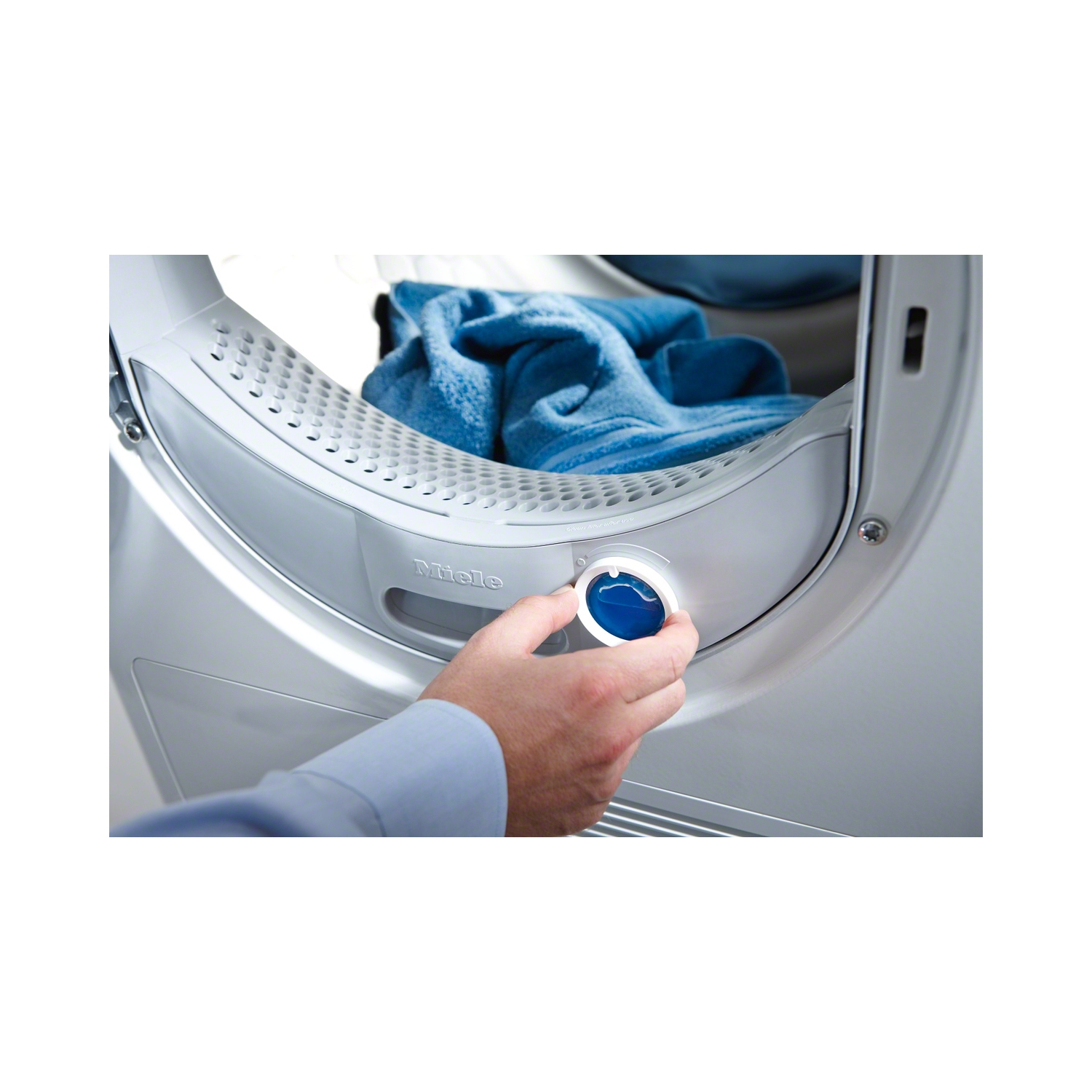 Sécheuse à pompe à chaleur Eco&Steam de Miele avec écran tactile, Miele@Home et SteamFinish - TXR860 WP Lotus White