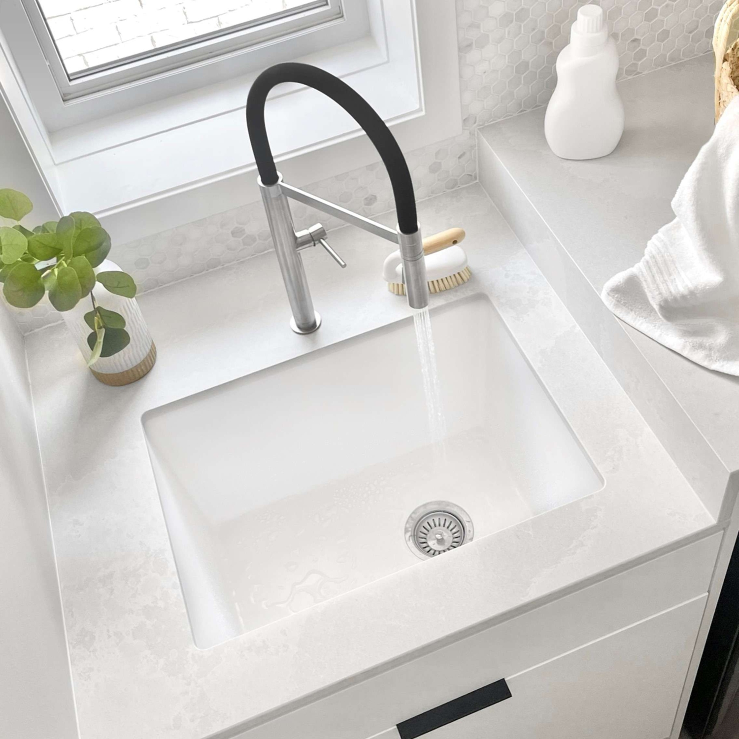 STYLISH 25 inch White Single Bowl Dual Mount Composite Granite Utility Sink S-825H