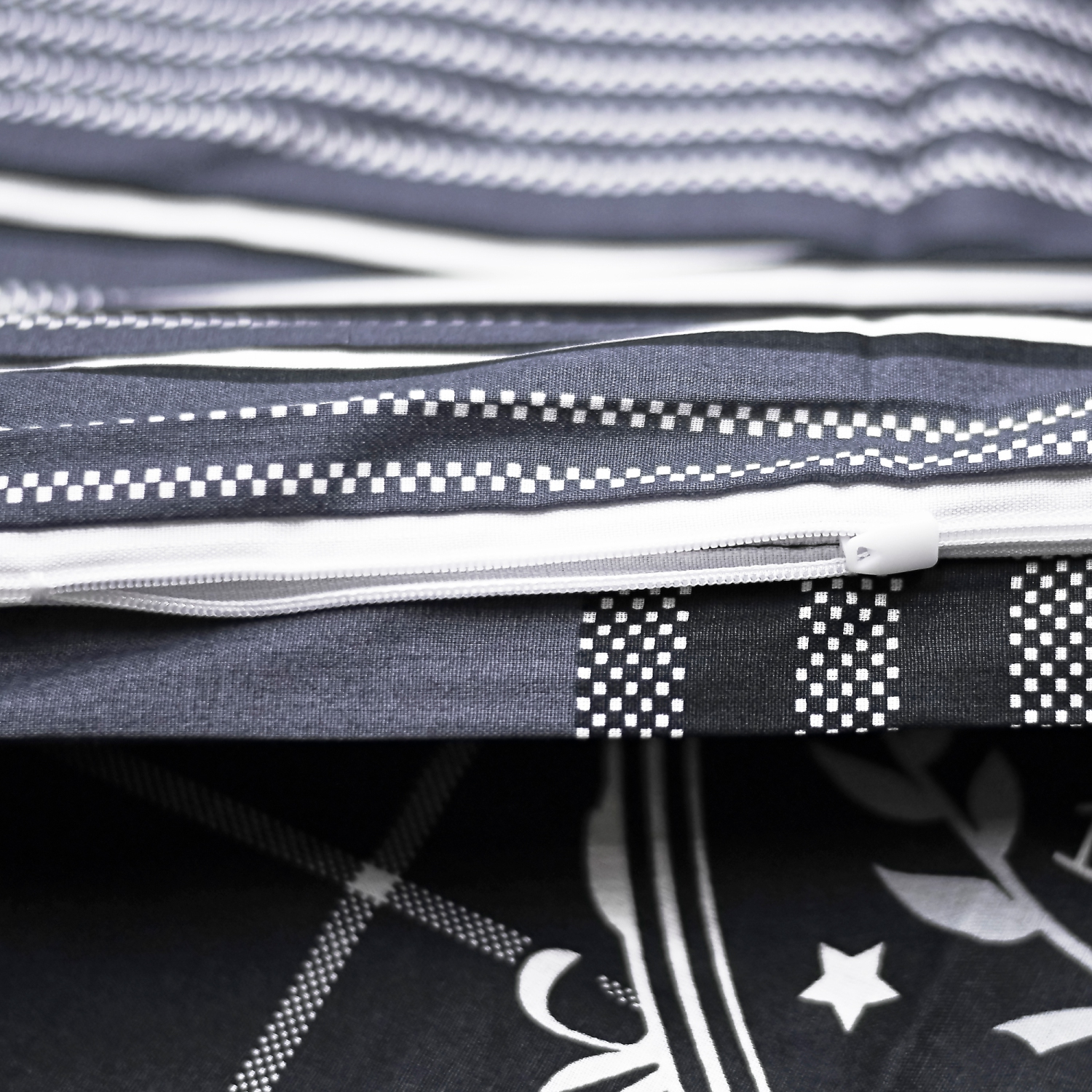 SUSSEXHOME Black Imaginations Duvet Cover Set Anthracite, Full Size Duvet Cover, 1 Duvet Cover, 1 Fitted Sheet and 2 Pillowcases, Iron Safe,