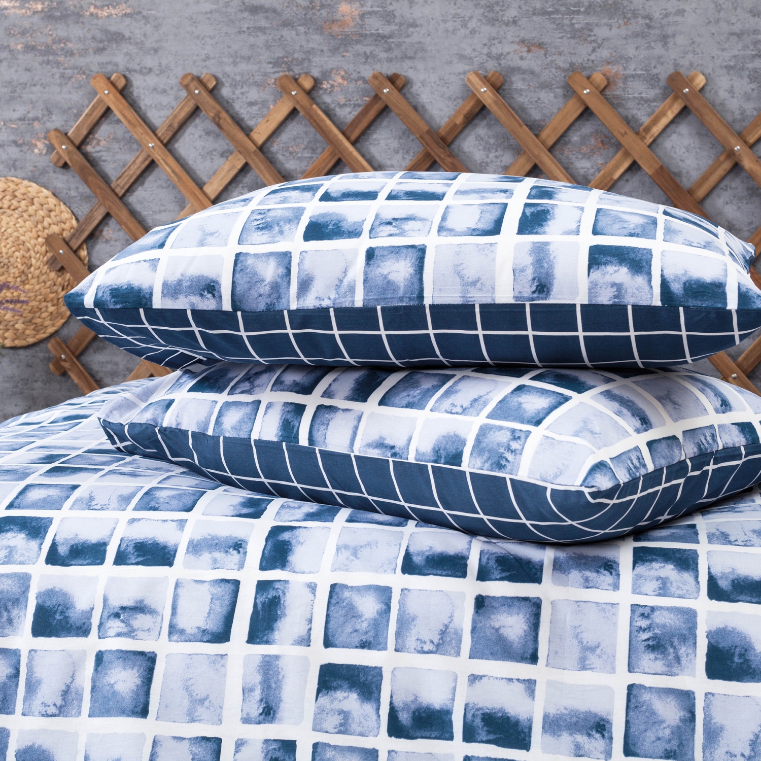 SUSSEXHOME Blue Creation Duvet Cover Set, Full Size Duvet Cover, 1 Duvet Cover, 1 Fitted Sheet and 2 Pillowcases, Iron Safe, Hypoallergenic,