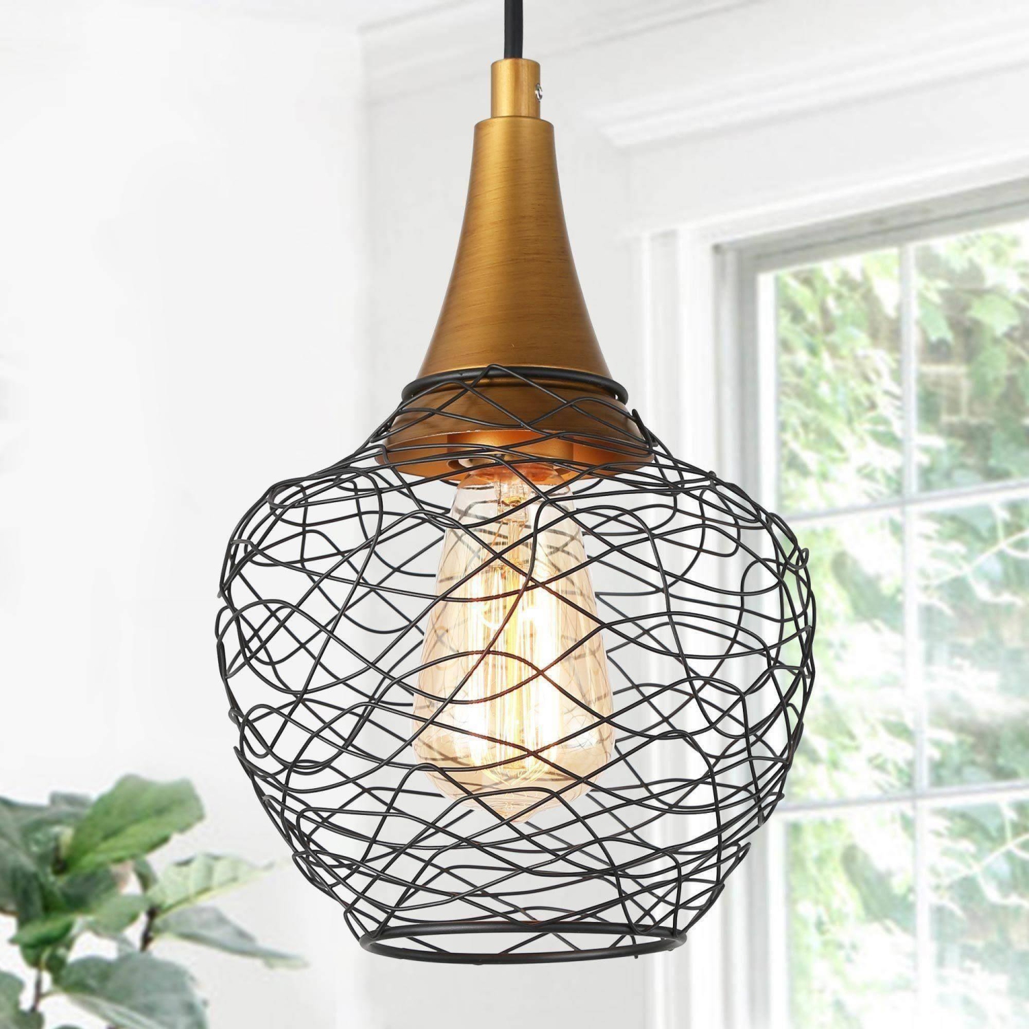 Lampe suspendue moderne, lanterne moderne, mini-lanterne DEL convertible suspendue/semi-encastrée, or antique et noir, cage en rotin