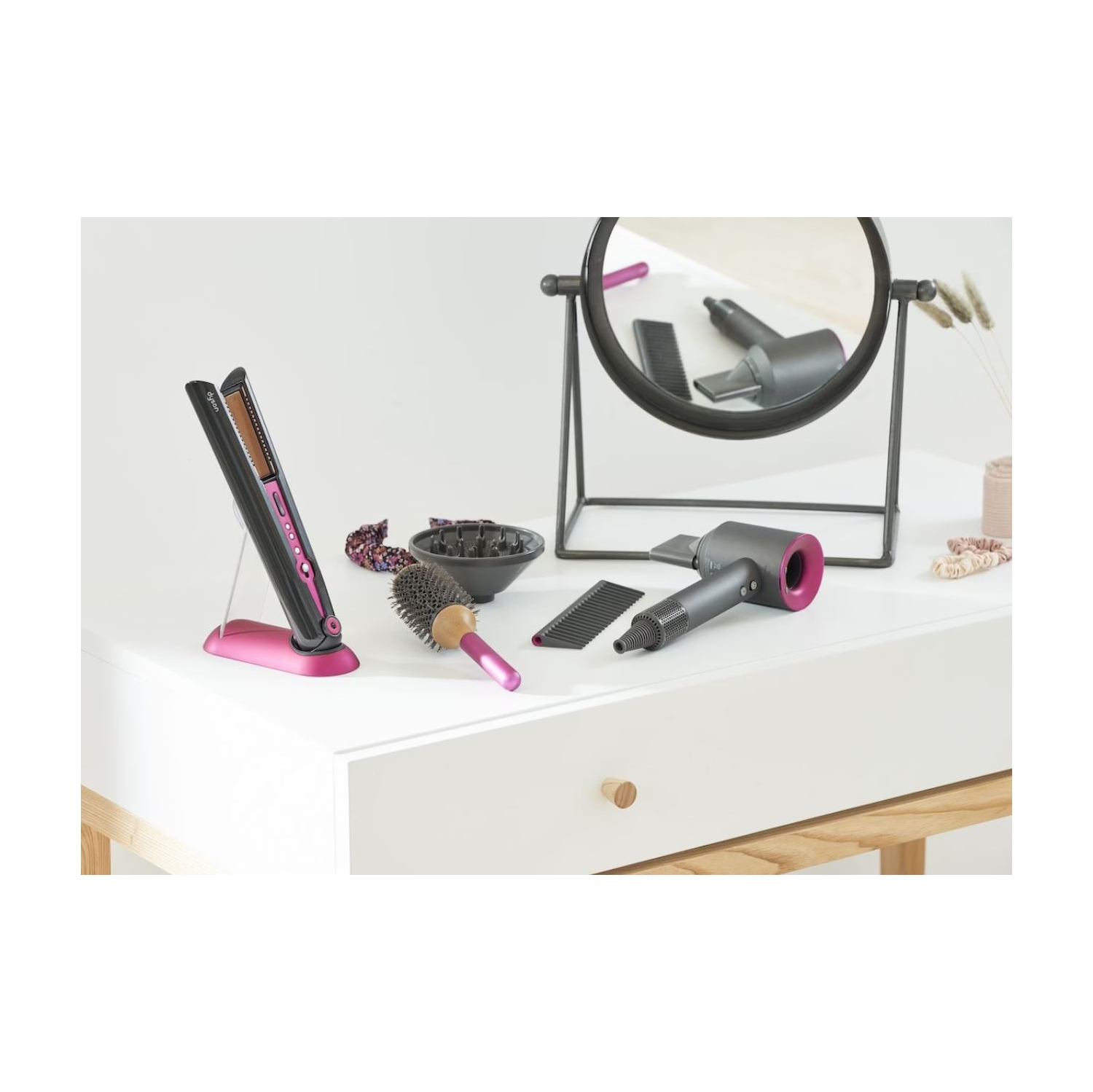 Casdon 73552 Ensemble de coiffure de luxe Supersonic et Corrale de Dyson | sèche-cheveux et fers plats pour enfants de 3 ans et plus | empilés avec