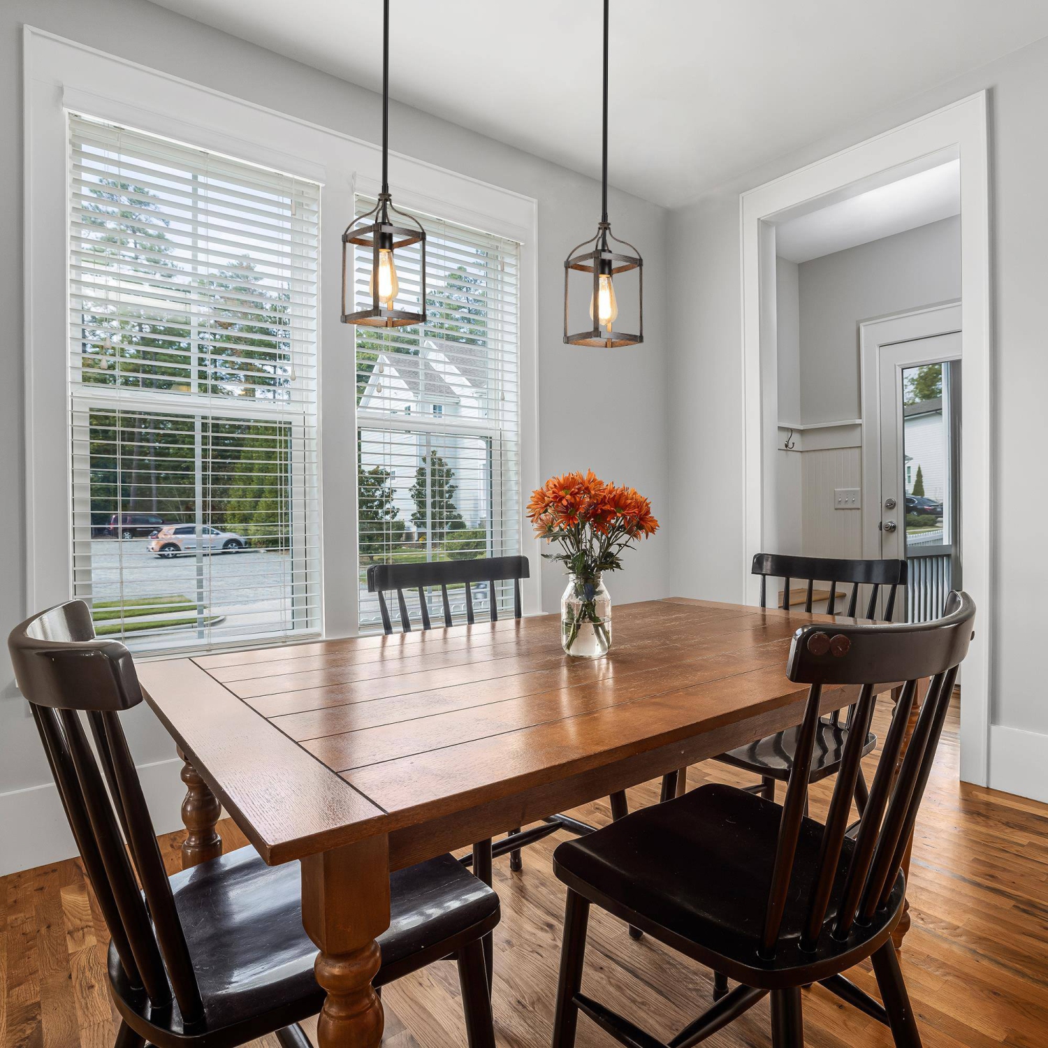 Lampe suspendue moderne de style champêtre pour îlot de cuisine à 1 lampe suspendue à cage et touche en faux bois