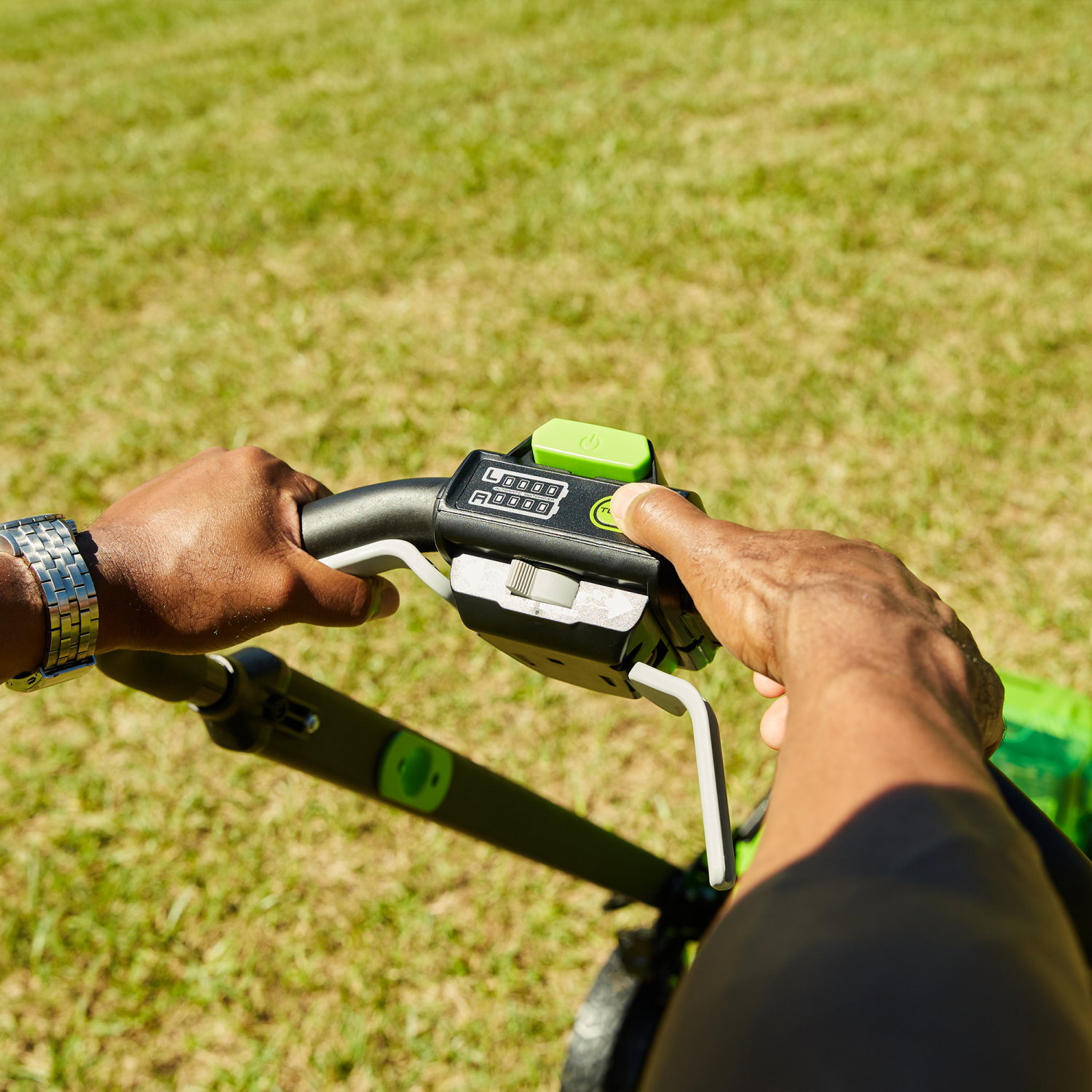 Greenworks 80V 21" Brushless Cordless Self-Propelled Lawn Mower, 4.0Ah Battery and Charger Included [75+ Compatible Tools]