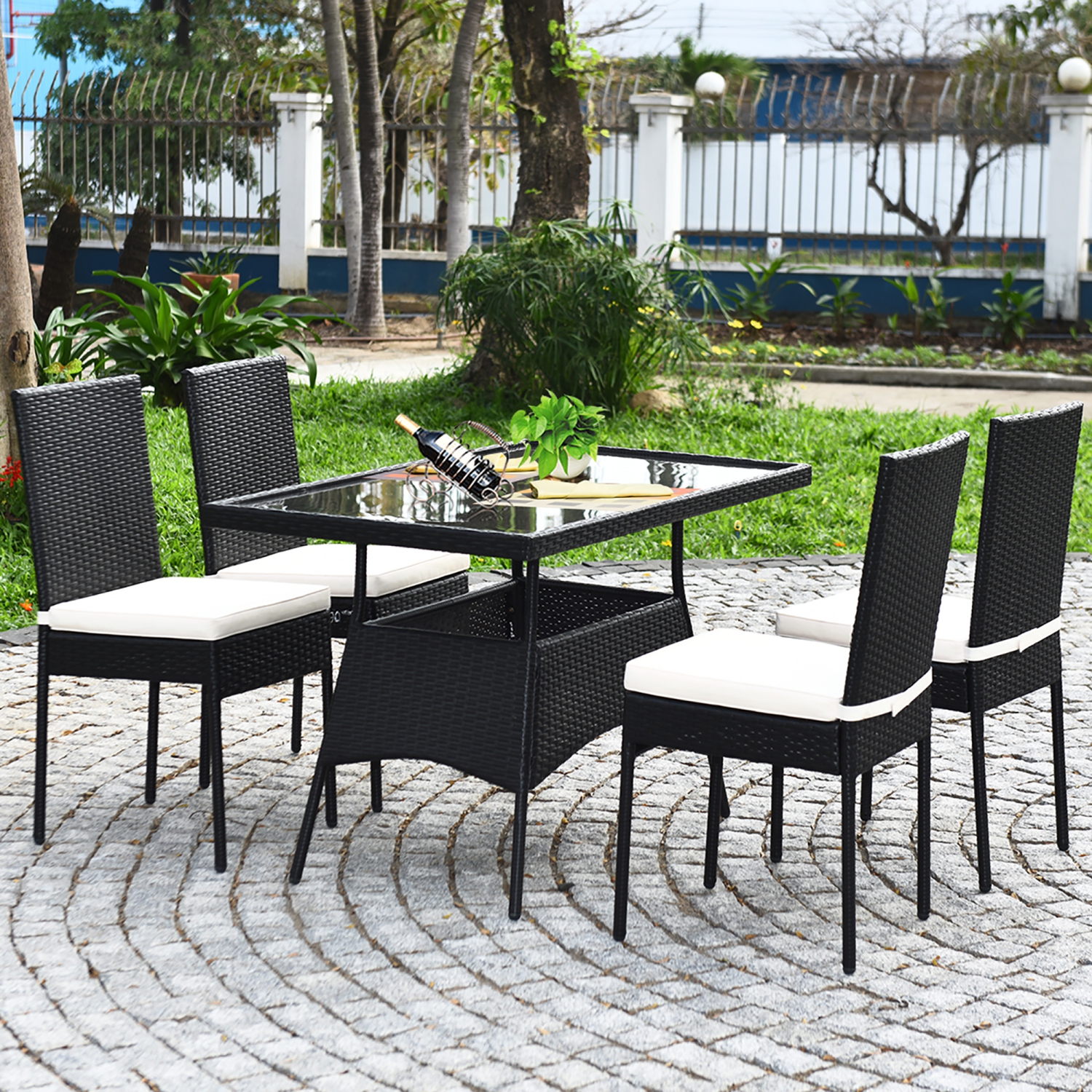 Ensemble patio de 10PCS pièces en rotin avec table à chaises rembourrées et dessus en verre de Costway pour le jardin