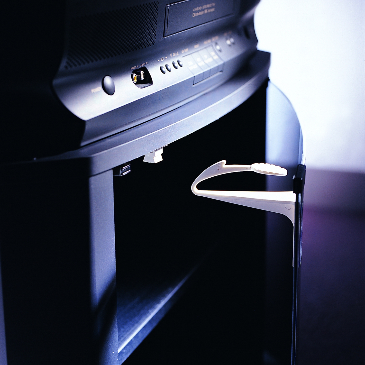 Ensemble de 4 verrous adhésifs pour armoires et tiroirs de KidCo