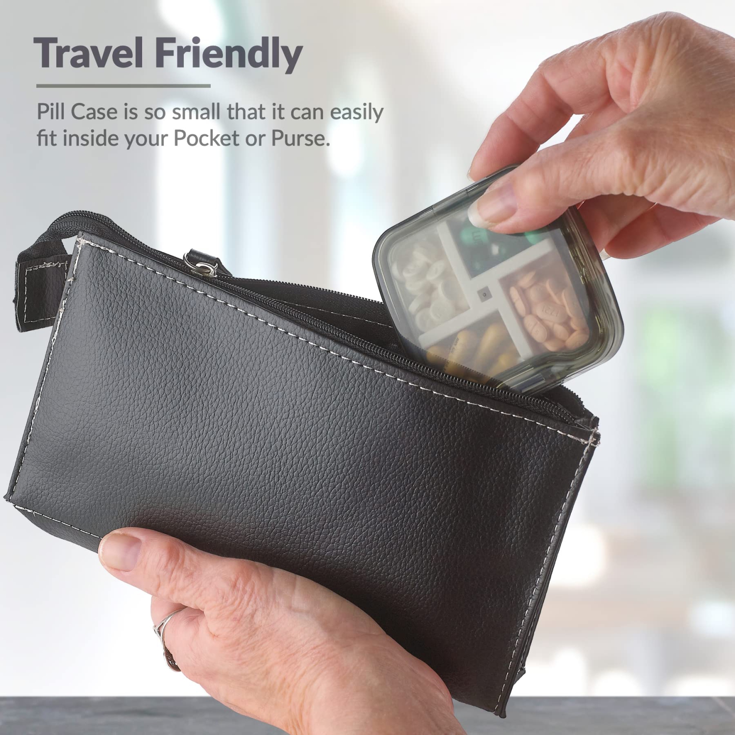 Pilulier compact Pill Box - Organisateur portatif étanche pour médecine et contenant quotidien avec séparateur amovible à 4 compartiments - Étui