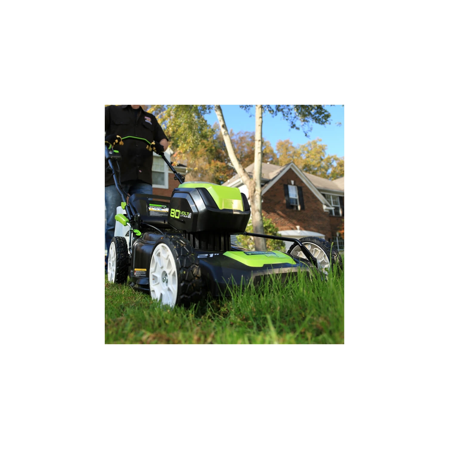 Tondeuse à pousser Greenworks PRO 80&nbsp;V de 21 po + tondeuse à cordon de 16 po, 2 batteries de 2,0 Ah et chargeur inclus