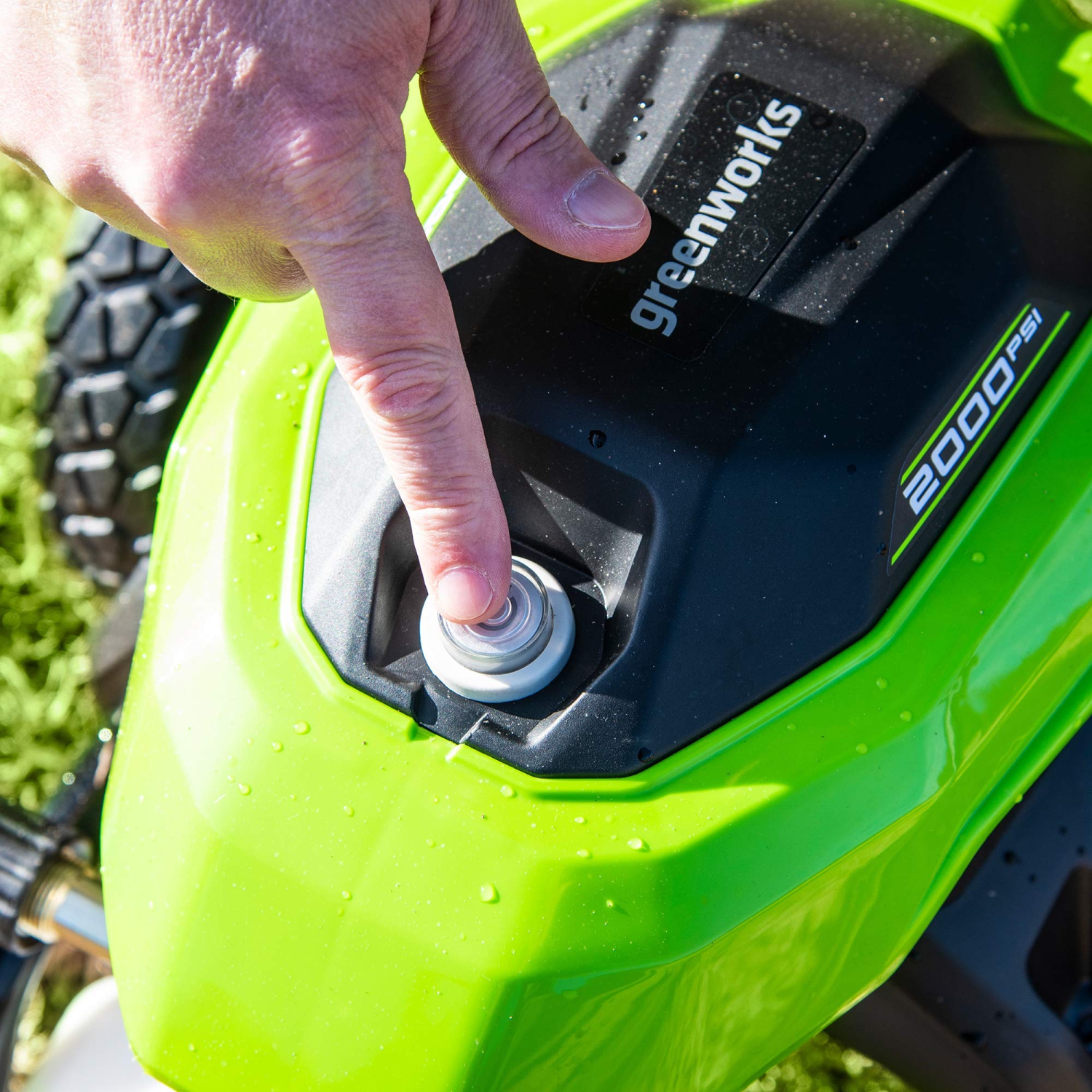 Greenworks 2000 PSI 1.2 GPM 14 Amp Electric Pressure Washer - GPW2006