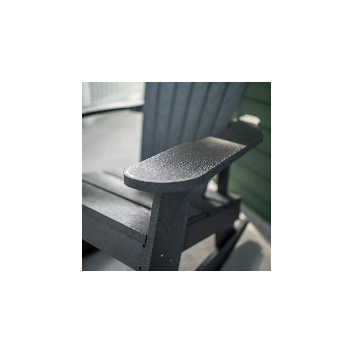 Chaise berçante Adirondack en résine de Capterra