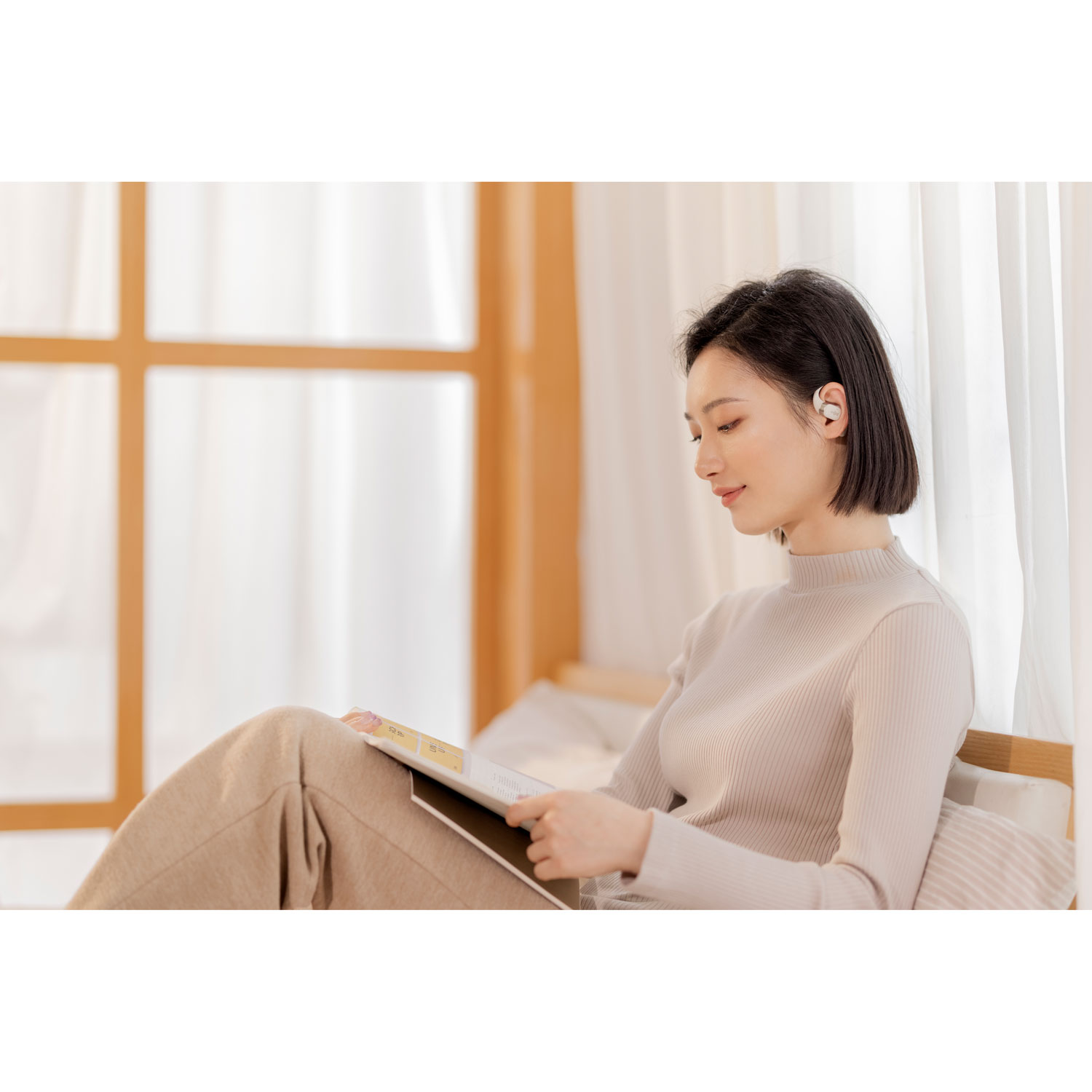 Écouteurs ouverts 100 % sans fil OpenFit de Shokz - Beige