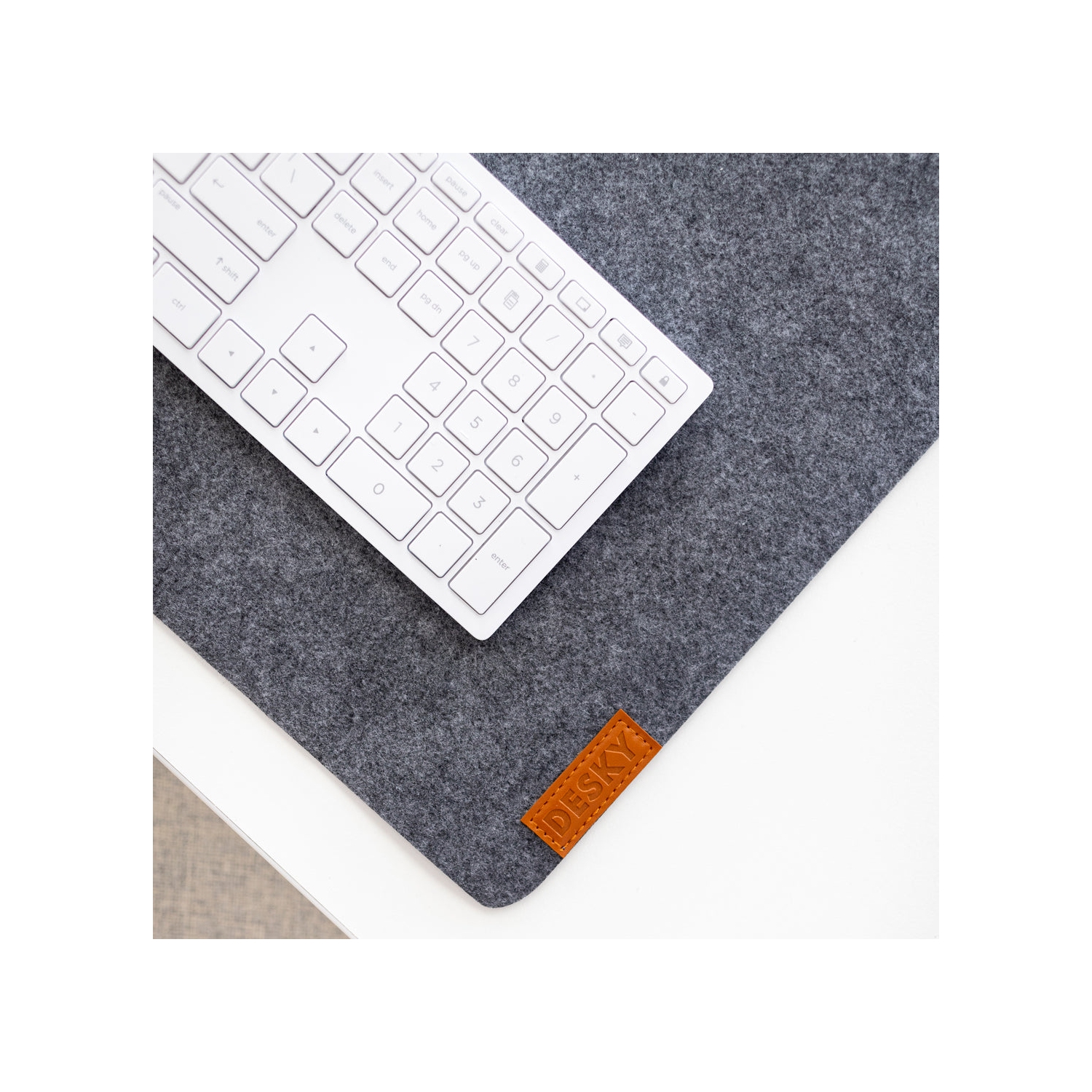 Sous-main en feutre Desky – moyen, protecteur de bureau en feutre de laine, envers antidérapant