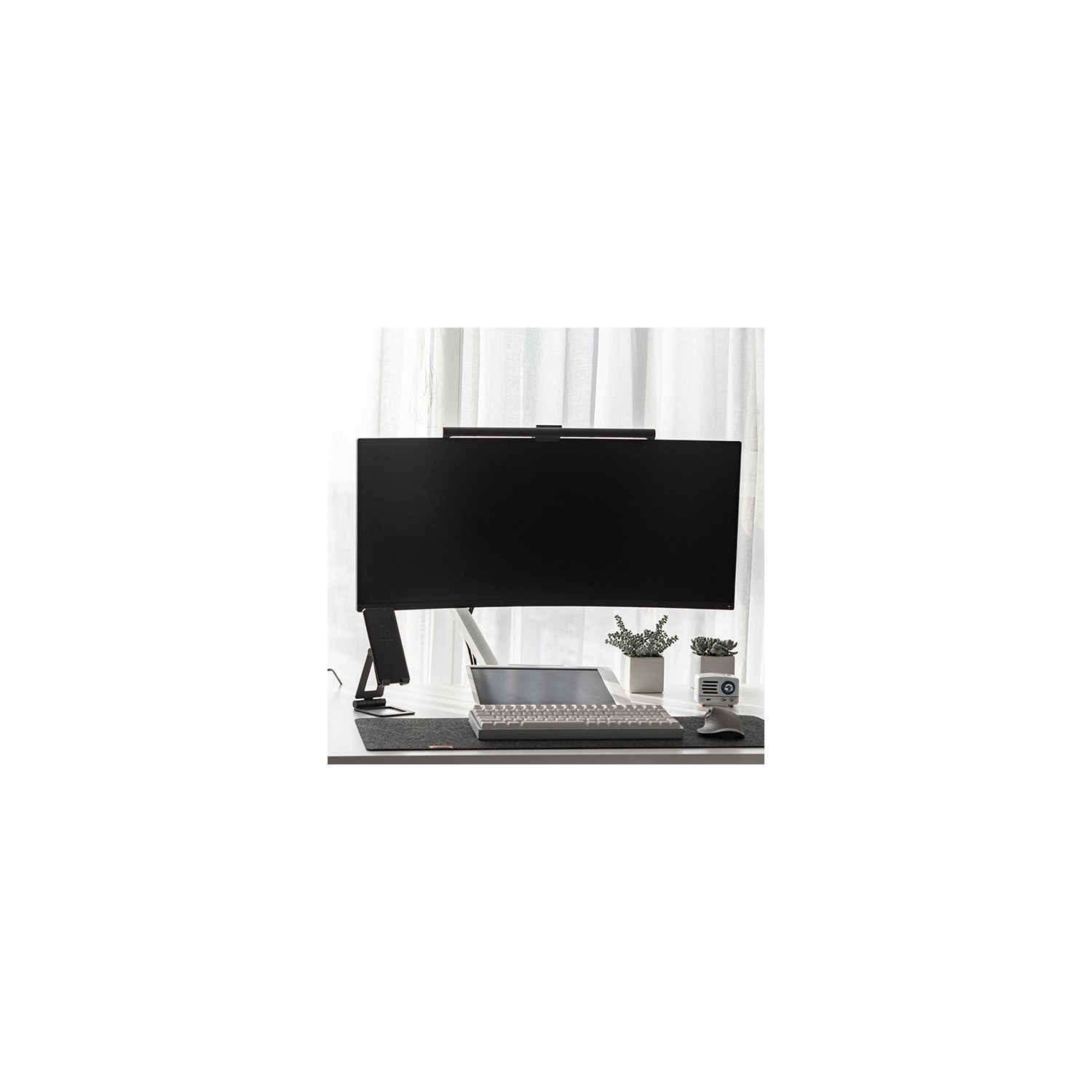 Desky LED Monitor Light Bar Adjustable Computer Screen Reading Lamp