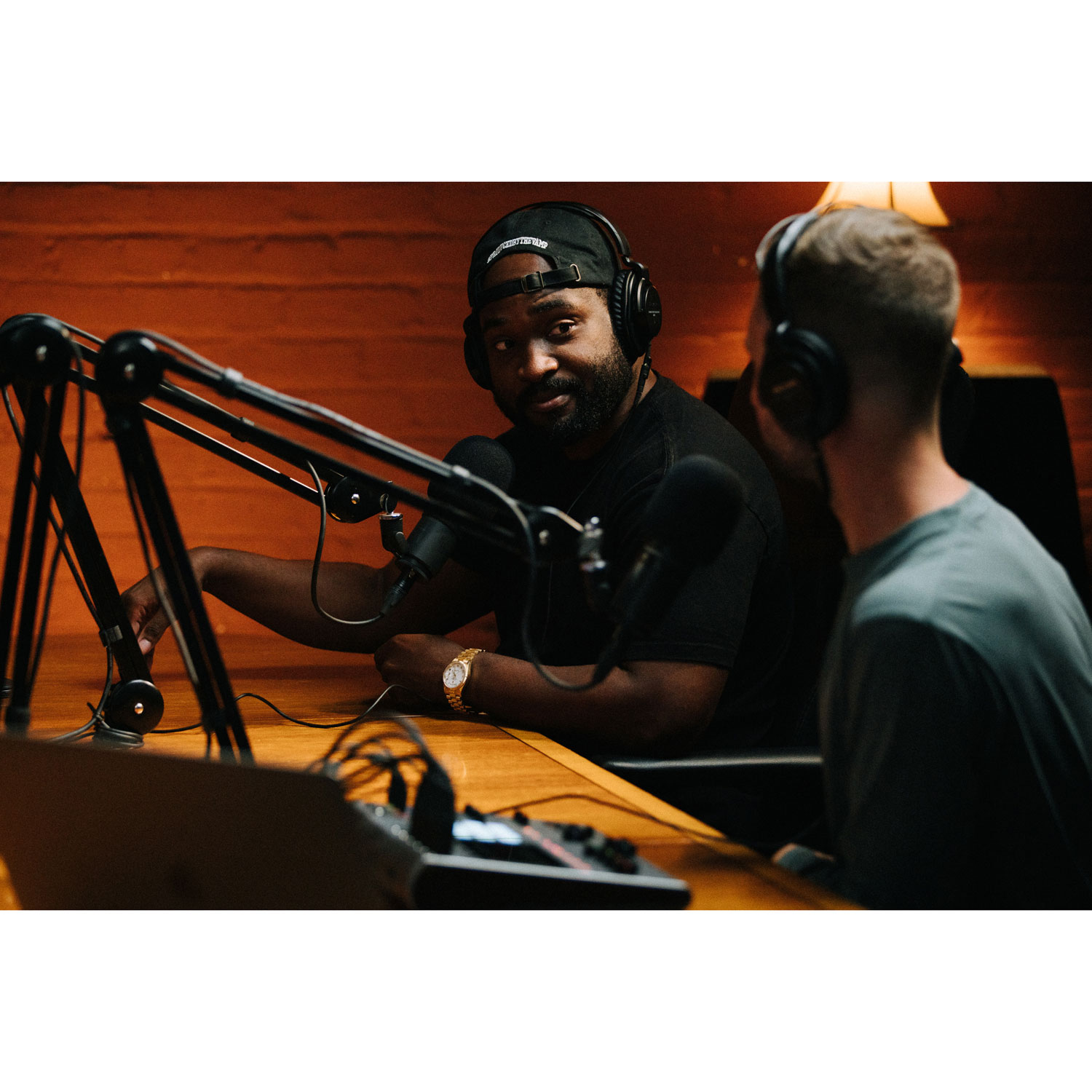 Zoom Pod Track P8 6-Channel Podcast Mixer