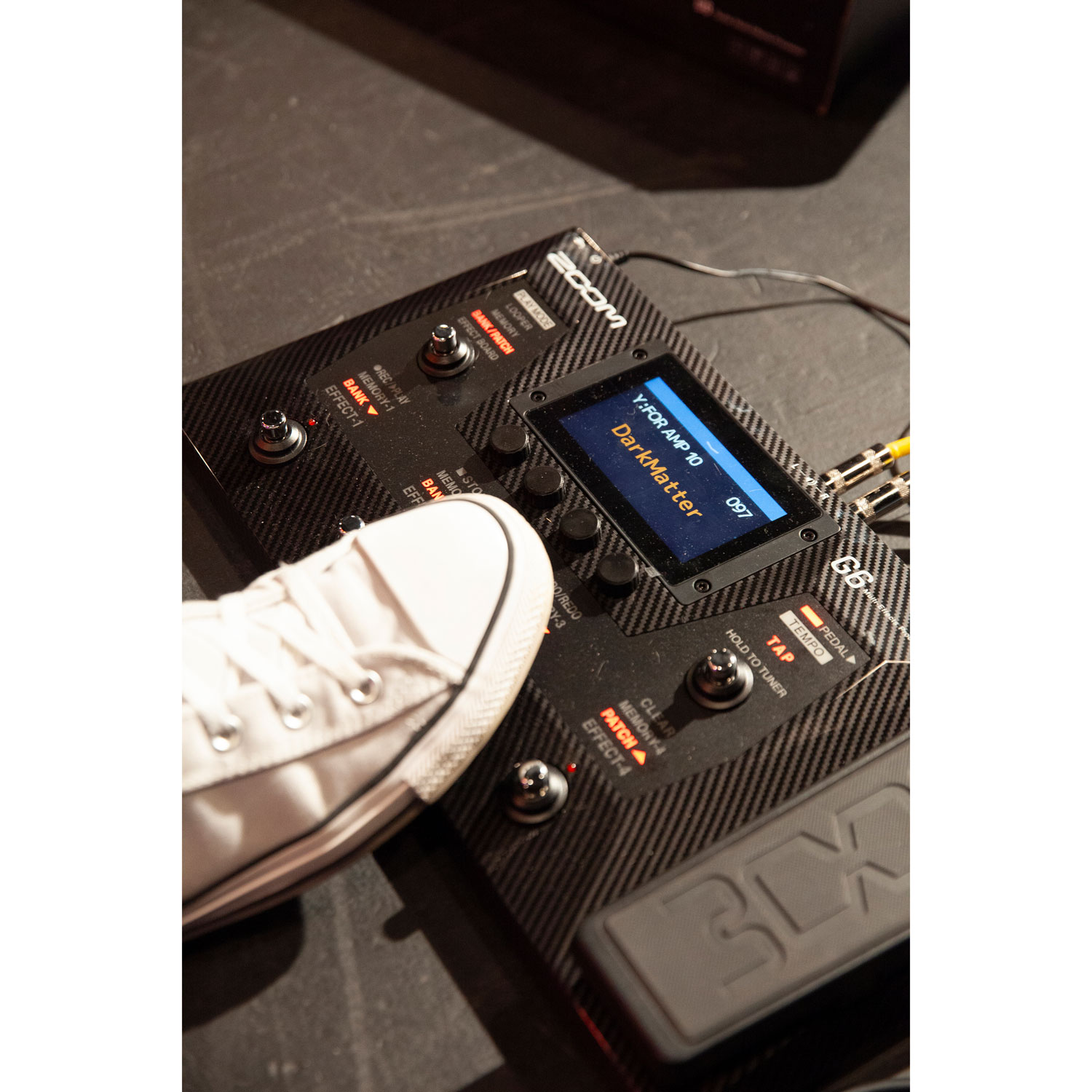 Zoom G6 Multi-Effects Processor for Guitarists - Black