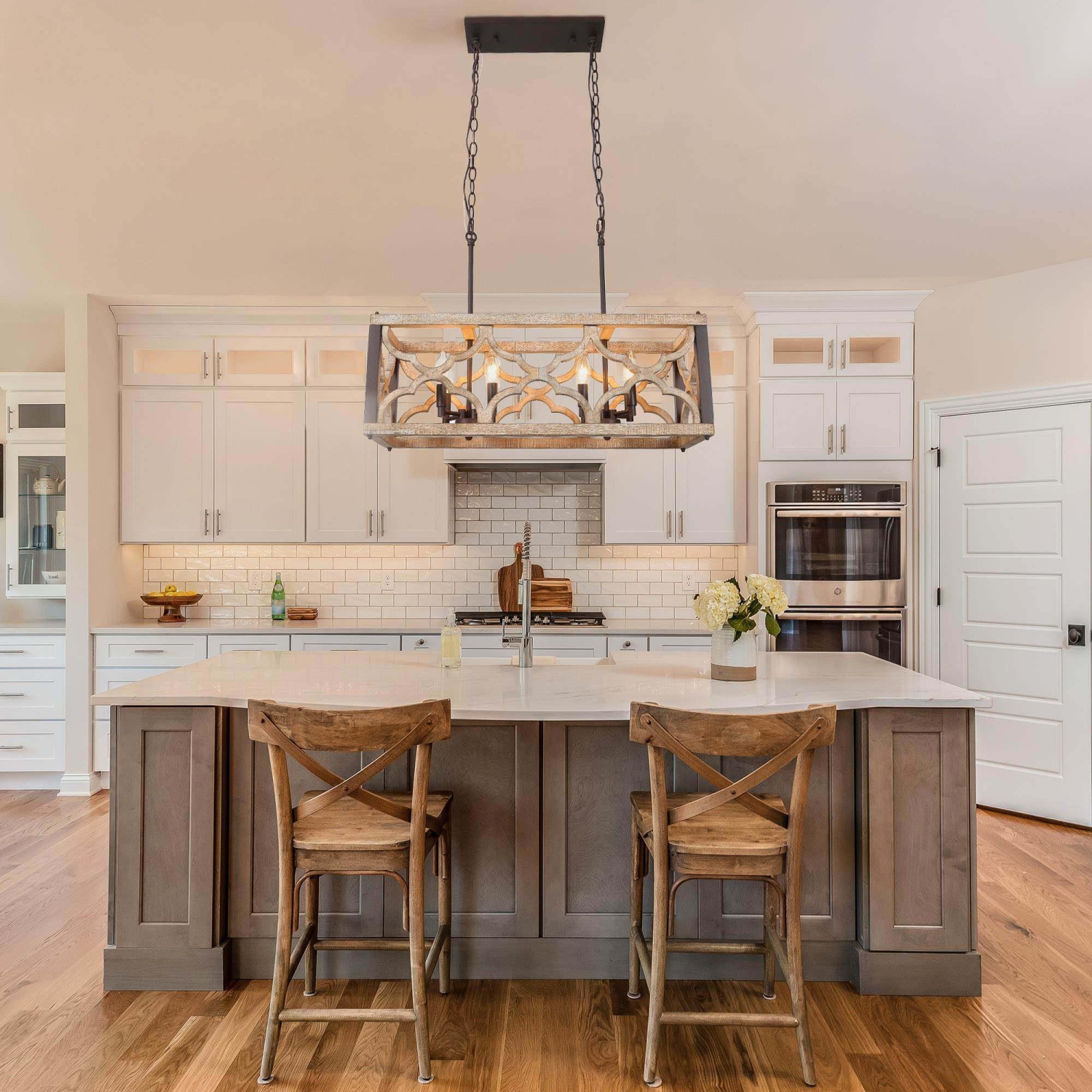 Azizon Farmhouse 8-Light 27.5" Distressed Wood Linear Chandelier