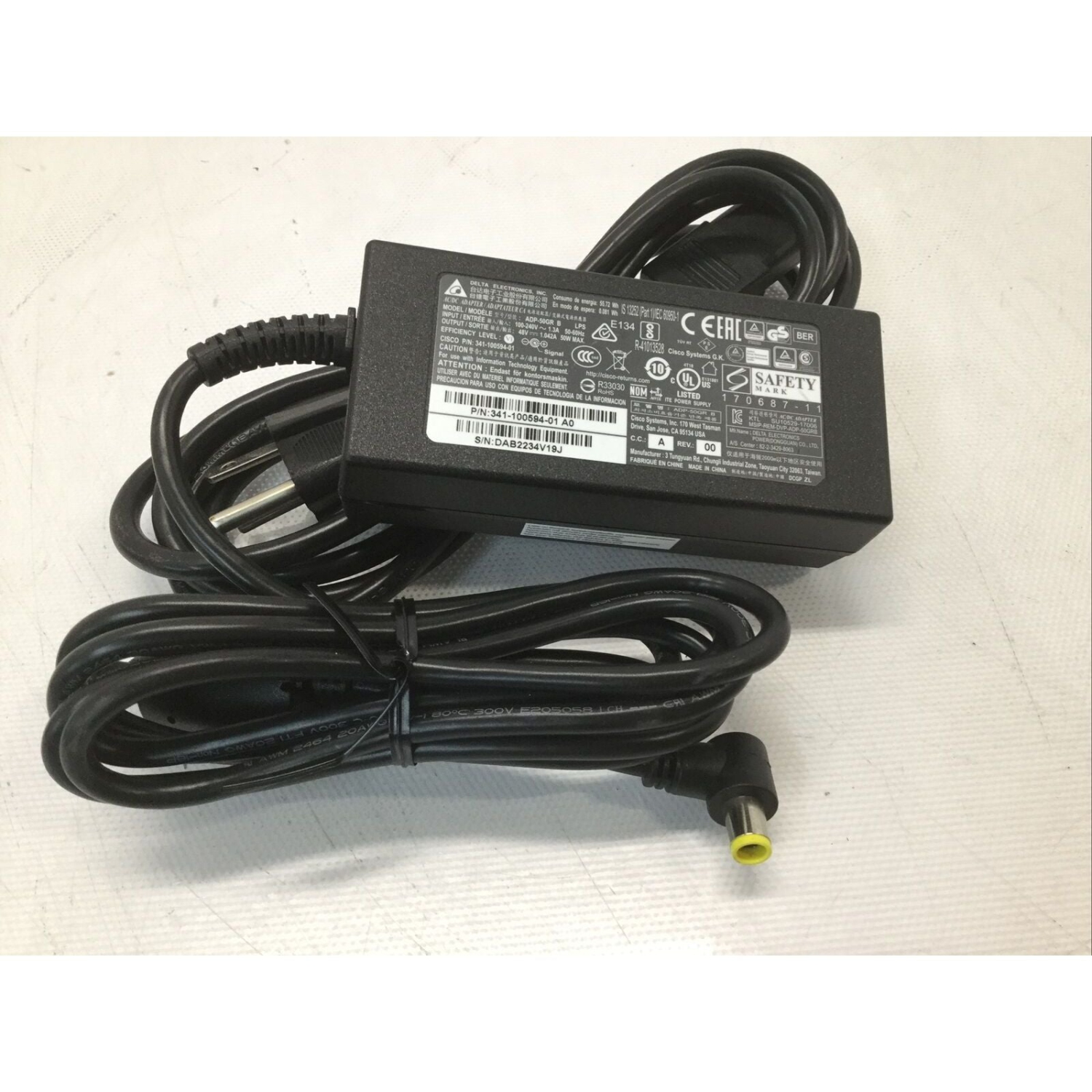 Adaptateur CA pour alimentation téléphonique IP Cisco 8900 9900 – Modèle 341-100594-01