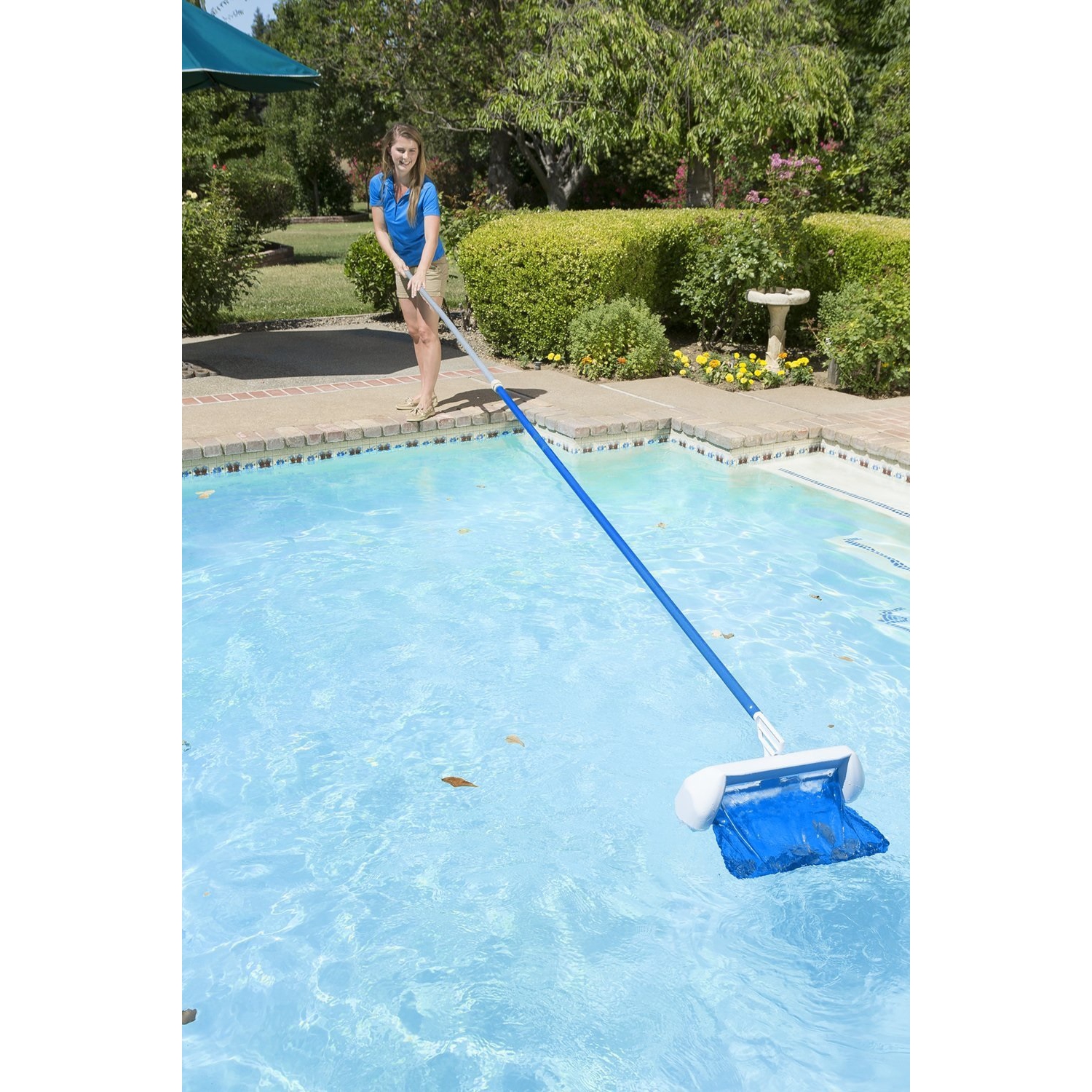 Écumoire pivotante bleue et blanche de 20 po pour piscine Elite de Skim