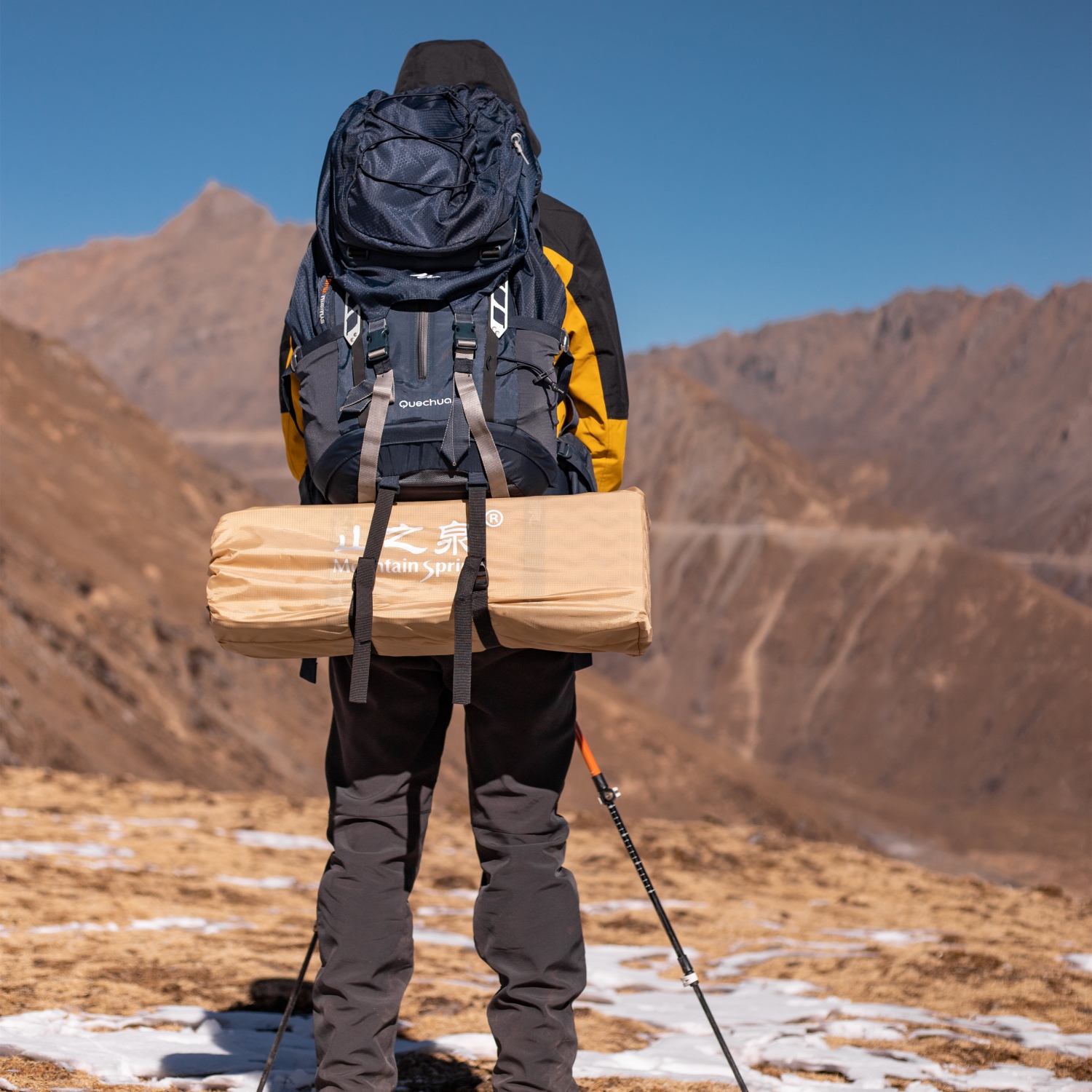 Tapis de couchage repliable en mousse à cellules fermées R-2,6 de Mountain Spring | Tapis de couchage léger et hydrofuge