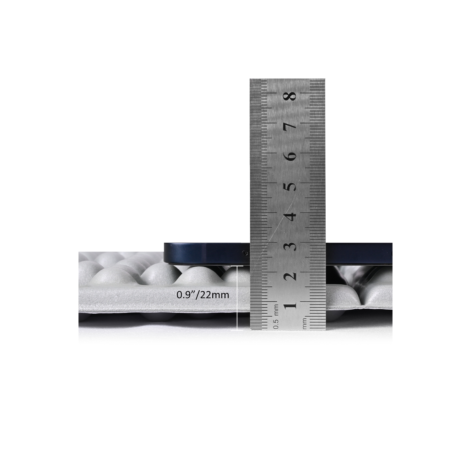 Matelas de couchage repliable haute densité en mousse à cellules fermées de la série Zebra de Mountain Spring R-2 | conception CONCAVE-convexe haute