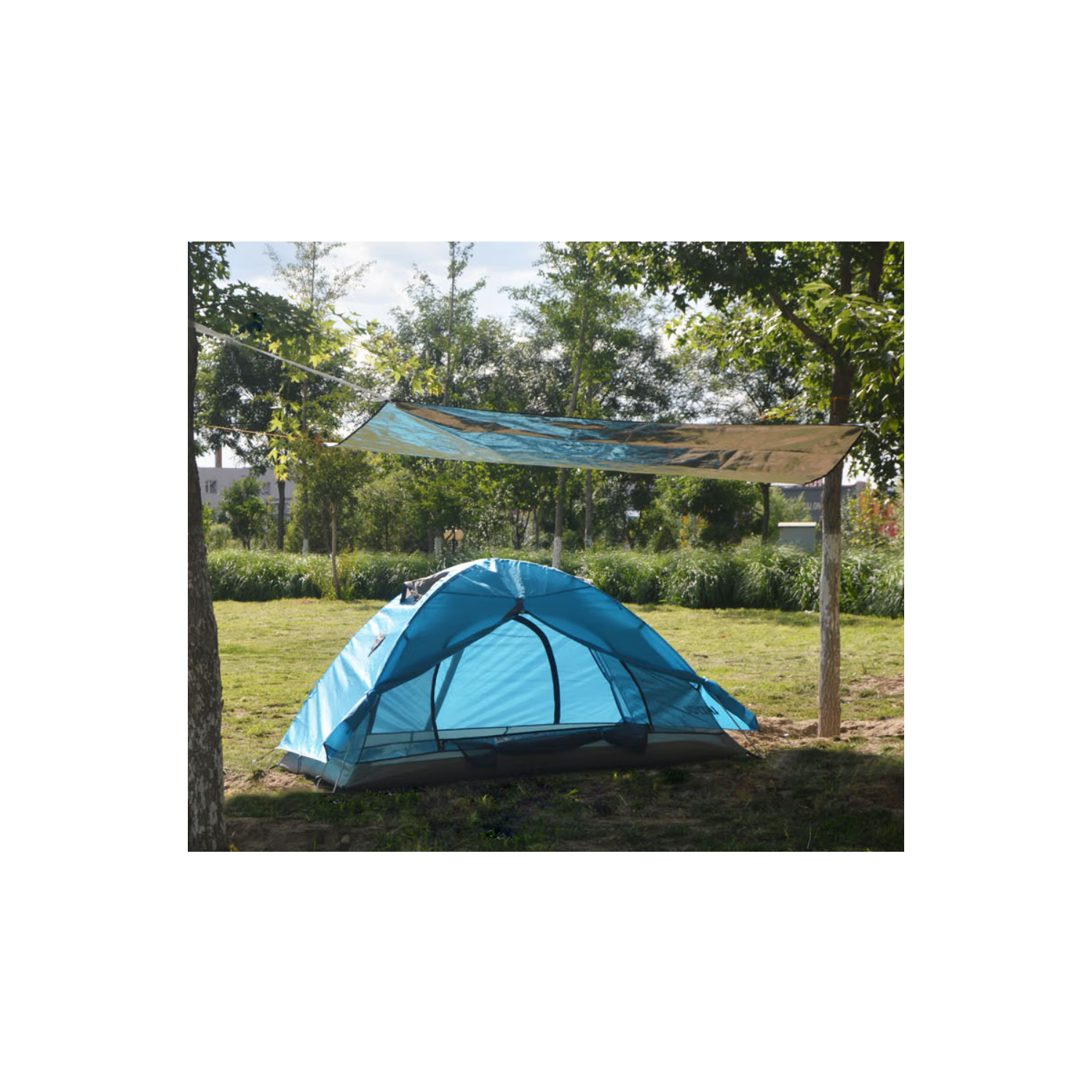 Mountain Spring Heavy Duty Aluminum Foil Emergency Survival Blanket Moisture-Proof Mat - 2 Person | All-Weather Emergency Blanket