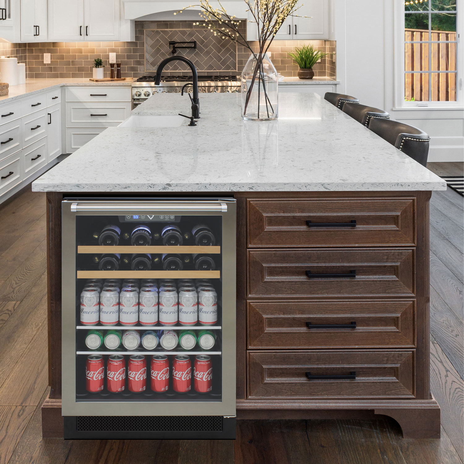 Réfrigérateur à boissons encastrable pour 16 bouteilles/106 canettes de Vinturi - Acier inoxydable