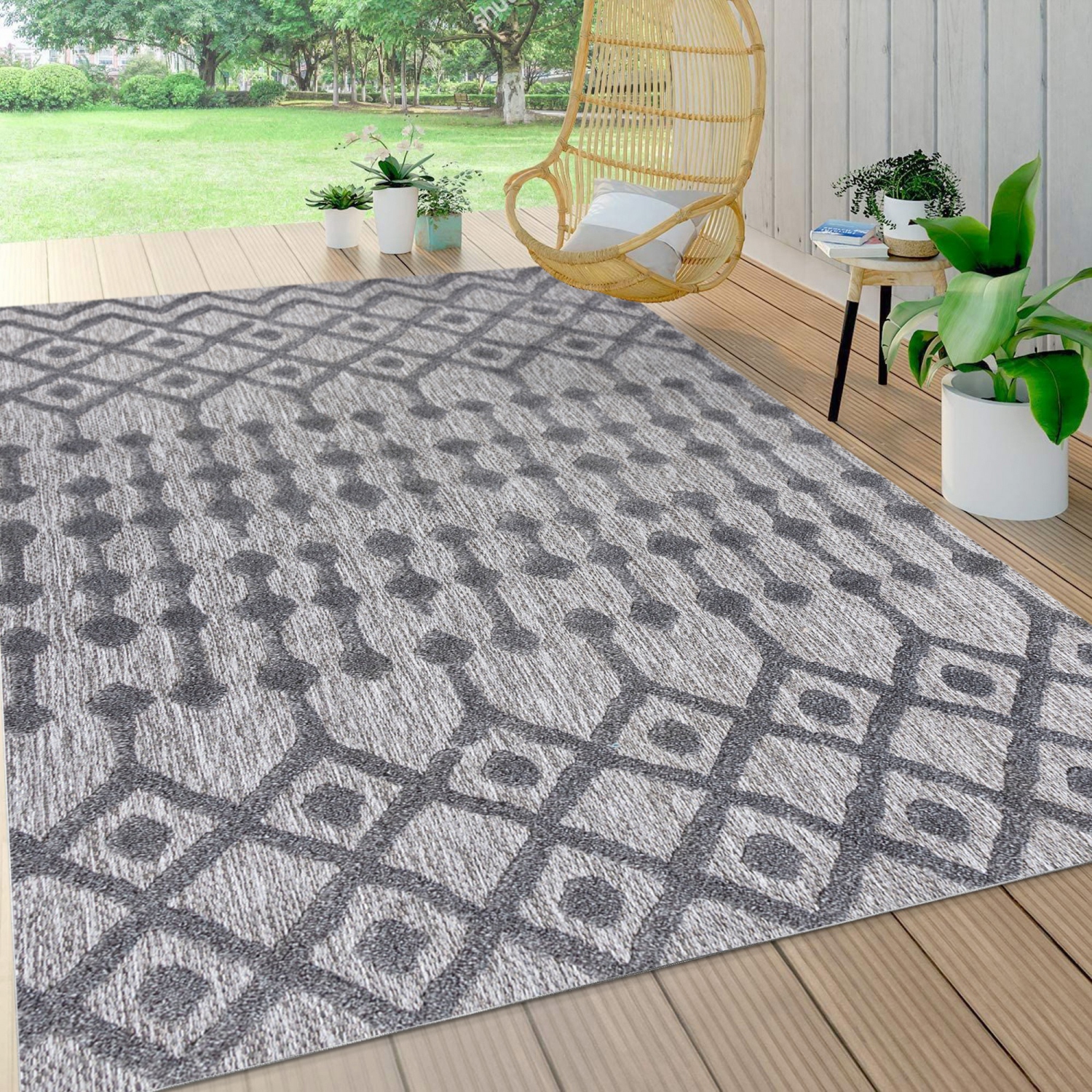 Peralta Moroccan Diamond Indoor/Outdoor Area Rug
