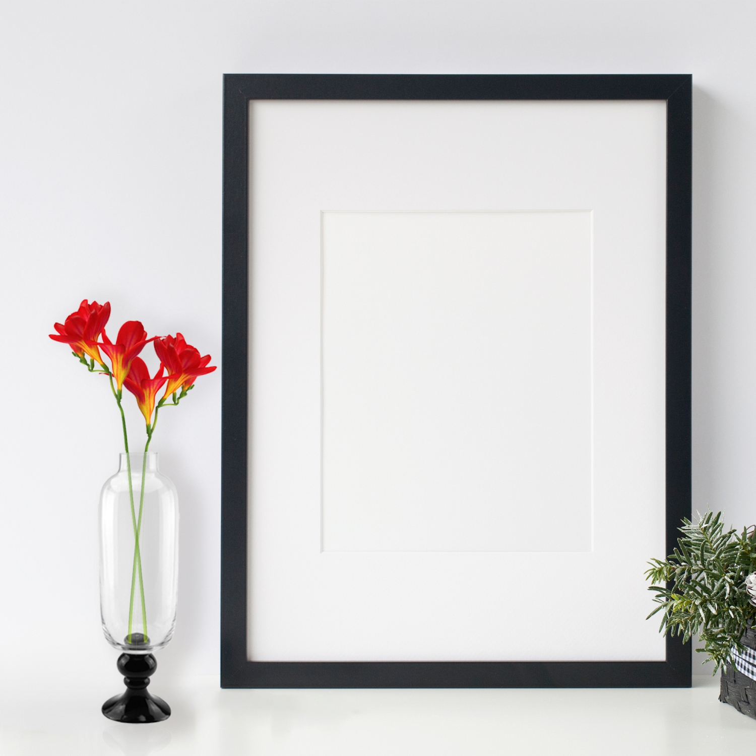 Vase en forme de fleur de 23,5 po en verre transparent et noir de jais