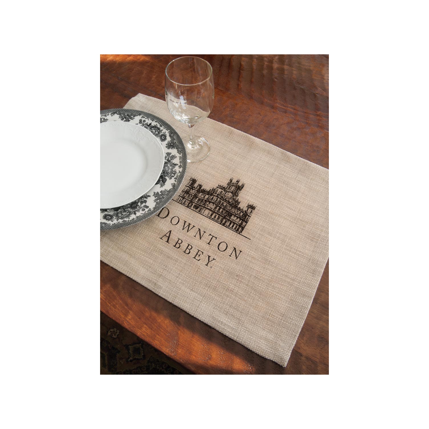 Set of 4 Downton Abbey British Highclere Castle Natural Beige Decorative Table Placemats 14" x 20"