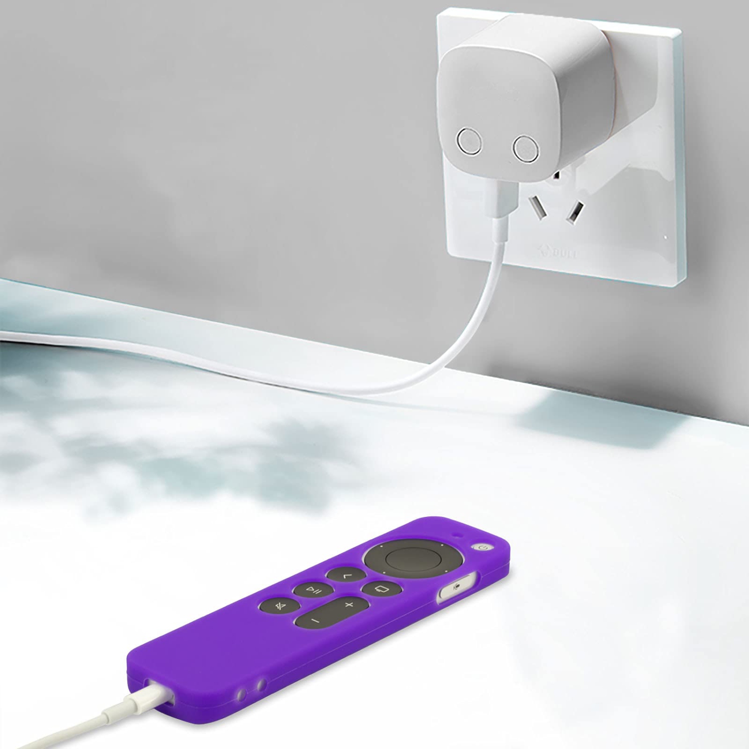 Étui de rechange violet pour nouvelle Apple 4K TV Série 2021 Télécommande 6 génération / 6th génération, protecteur d'écran en silicone avec cordon