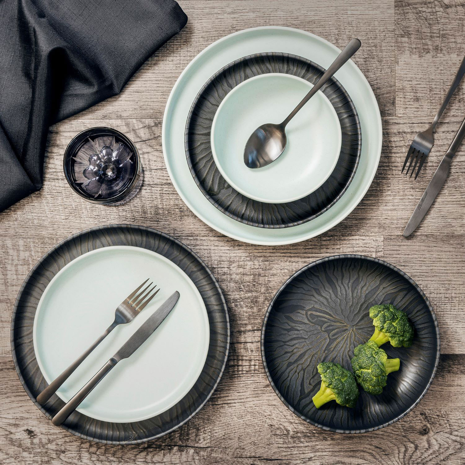 Service de vaisselle de 12 pièces en grès Uno de Mesa Ceramics - Marquina