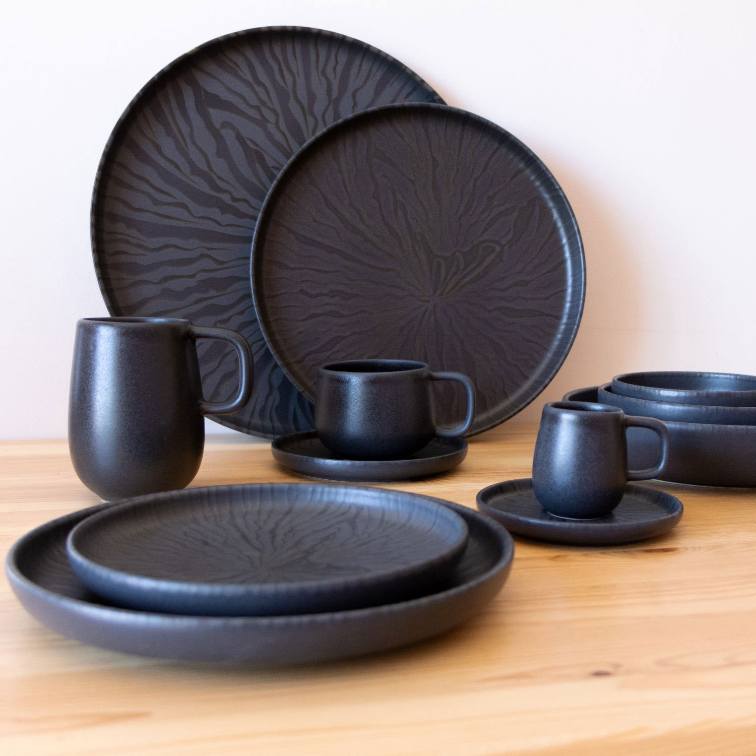 Service de vaisselle de 12 pièces en grès Uno de Mesa Ceramics - Marquina