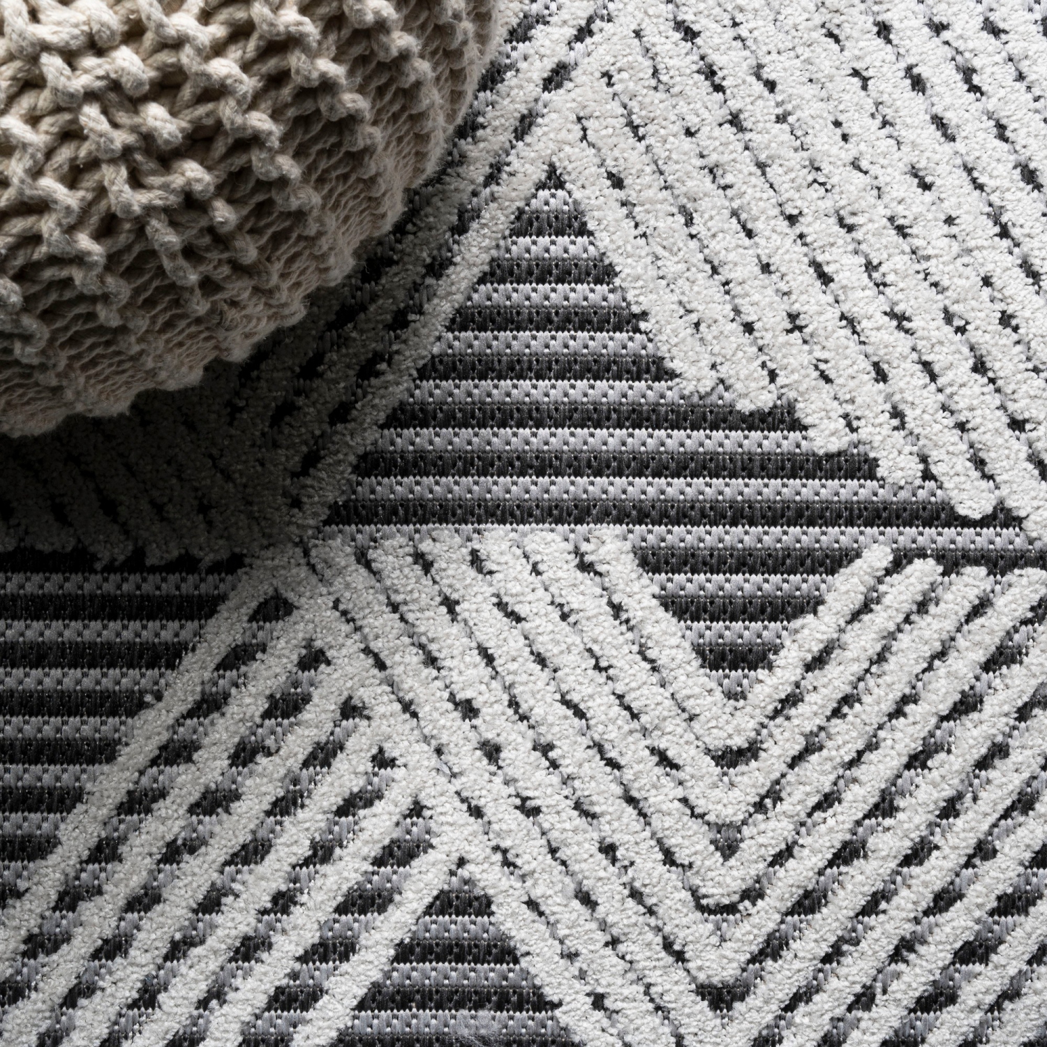 Jazz High-Low Pile Art Deco Geometric Indoor/Outdoor Area Rug