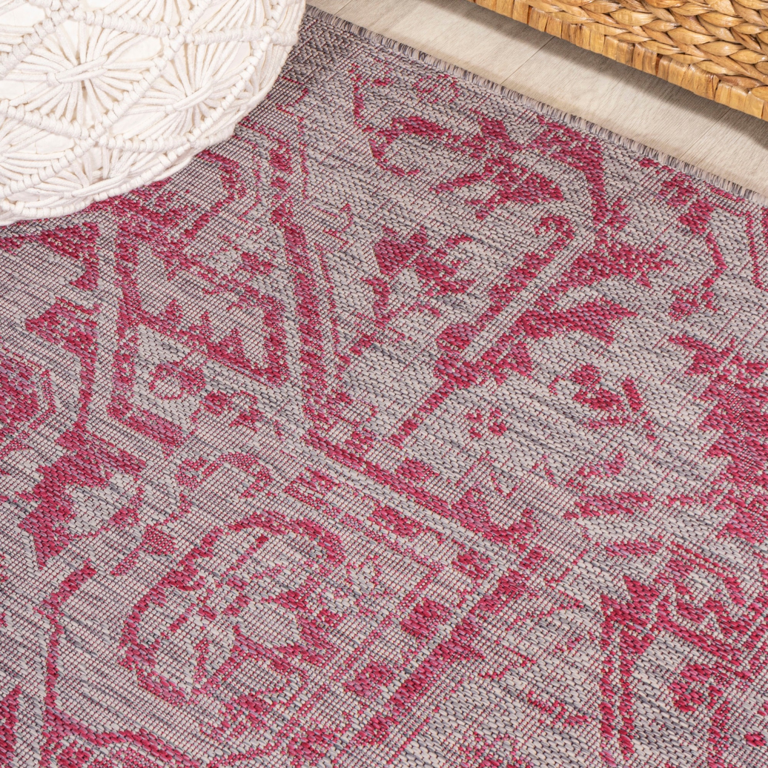 Estrella Bohemian Medallion Textured Weave Indoor/Outdoor Area Rug ...