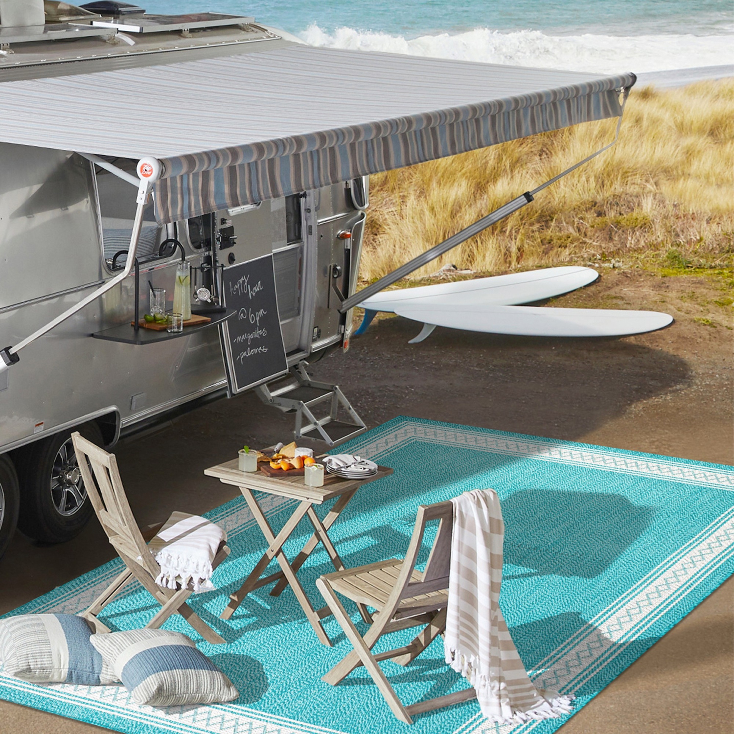 Lucia Classic Diamond Border Indoor/Outdoor Area Rug