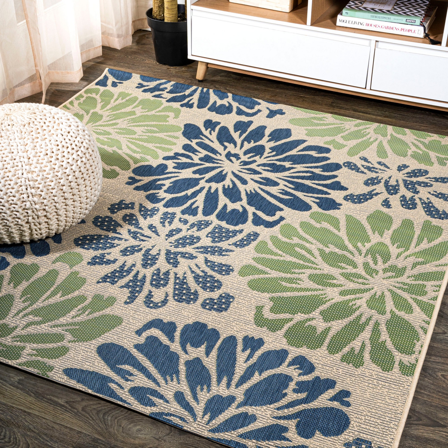 Zinnia Modern Floral Textured Weave Indoor/Outdoor Area Rug