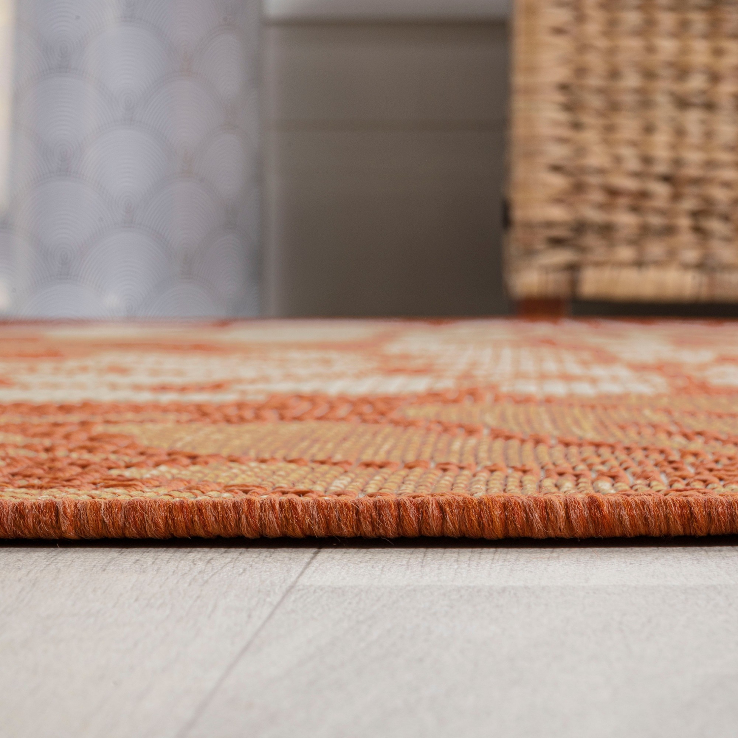 Zinnia Modern Floral Textured Weave Indoor/Outdoor Area Rug