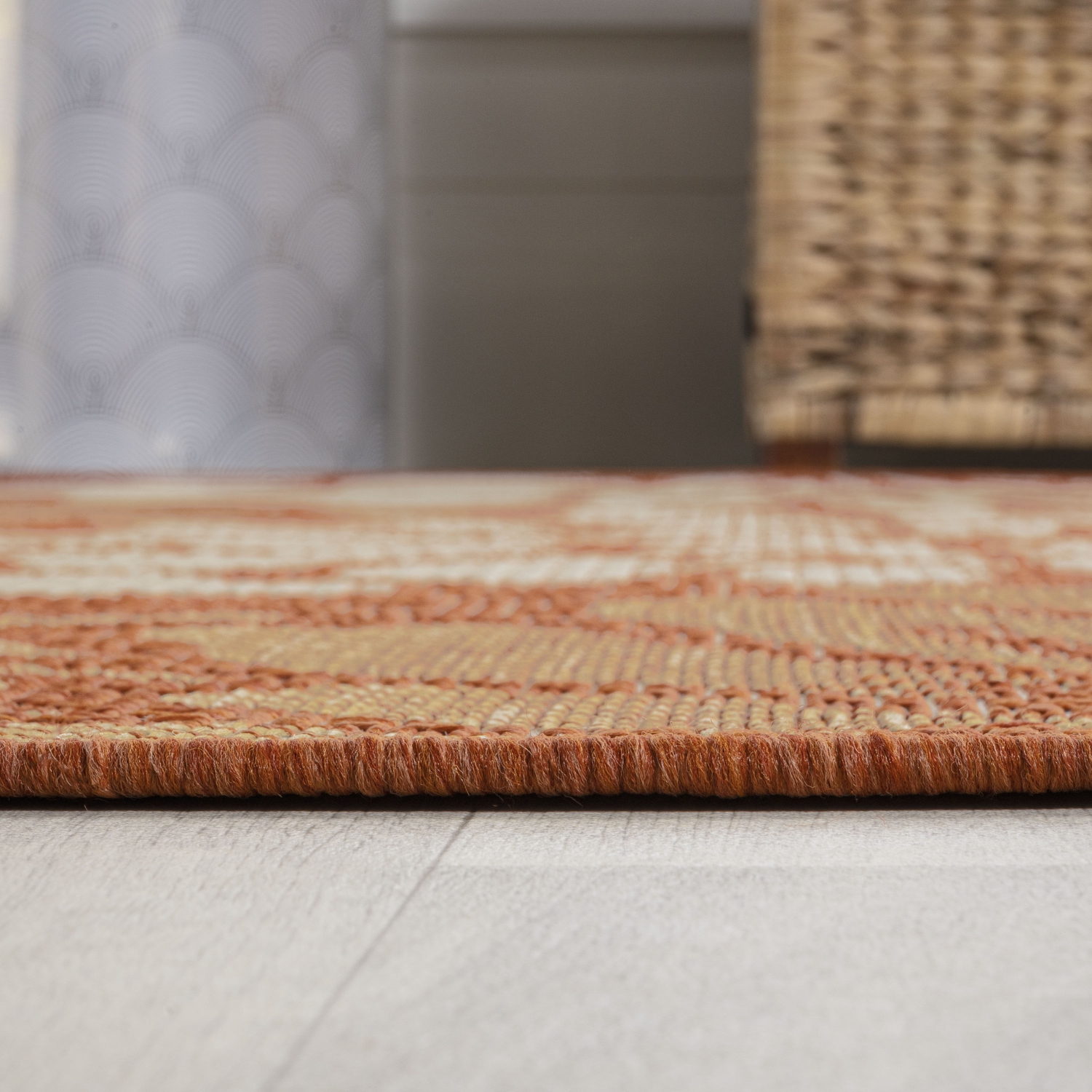 Zinnia Modern Floral Textured Weave Indoor/Outdoor Area Rug