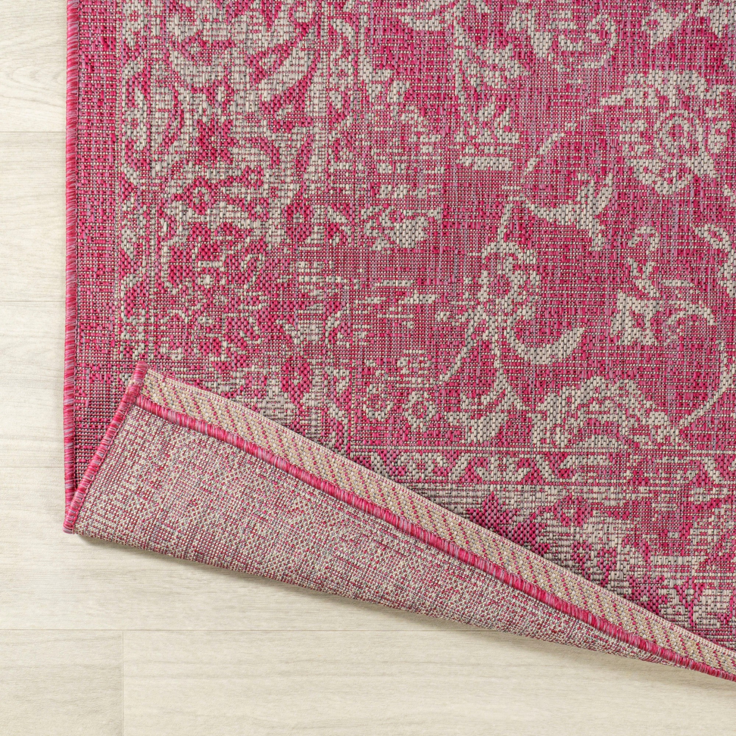 Tela Bohemian Textured Weave Floral Indoor/Outdoor Area Rug