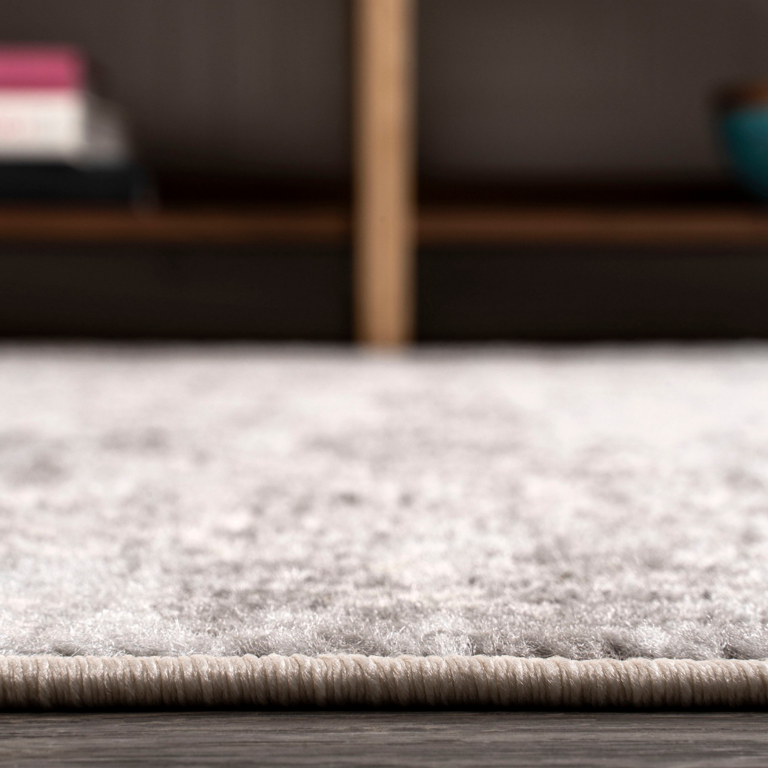 Tapis d'appoint à motif de médaillon en filigrane Minori