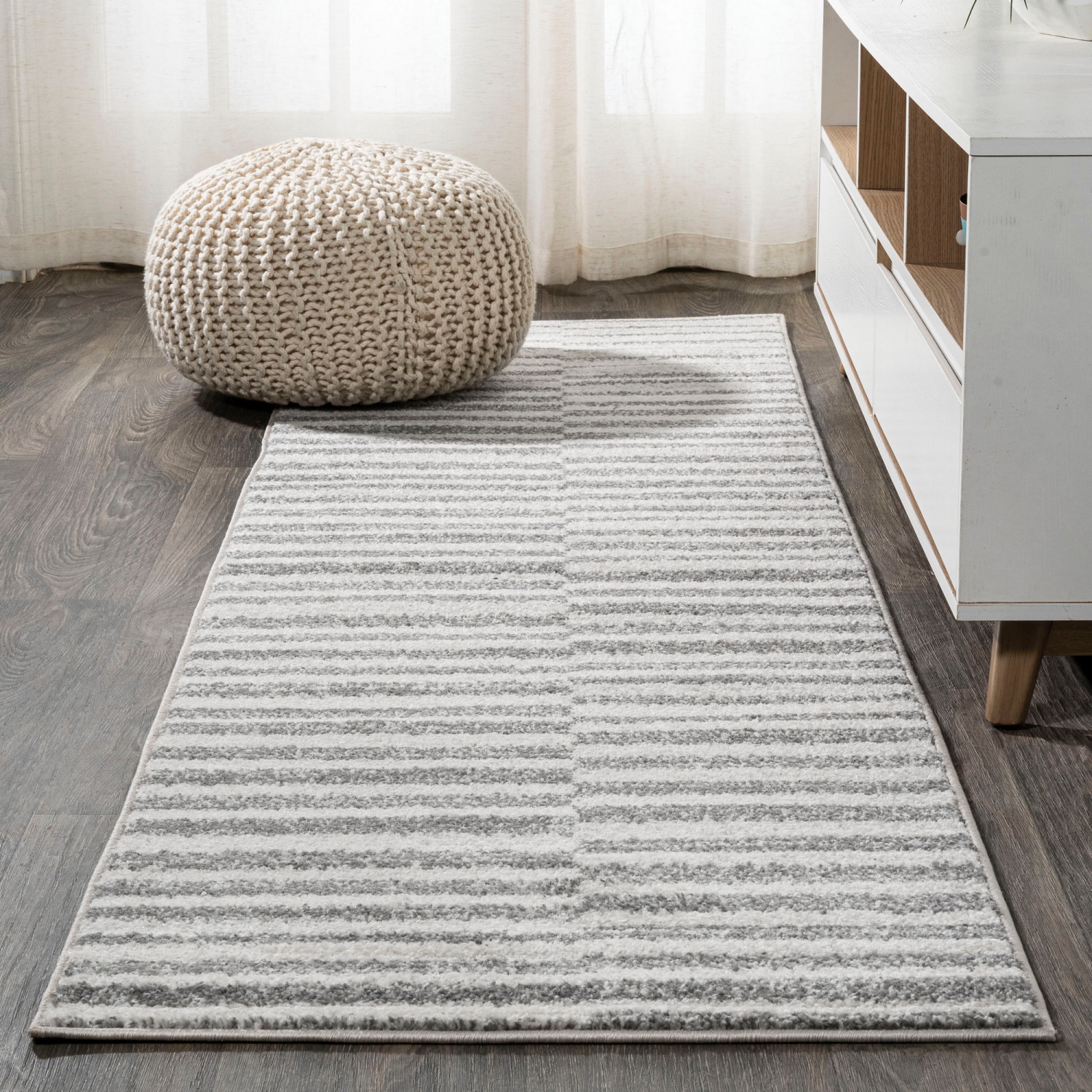 Tapis à rayures décalées Lyla