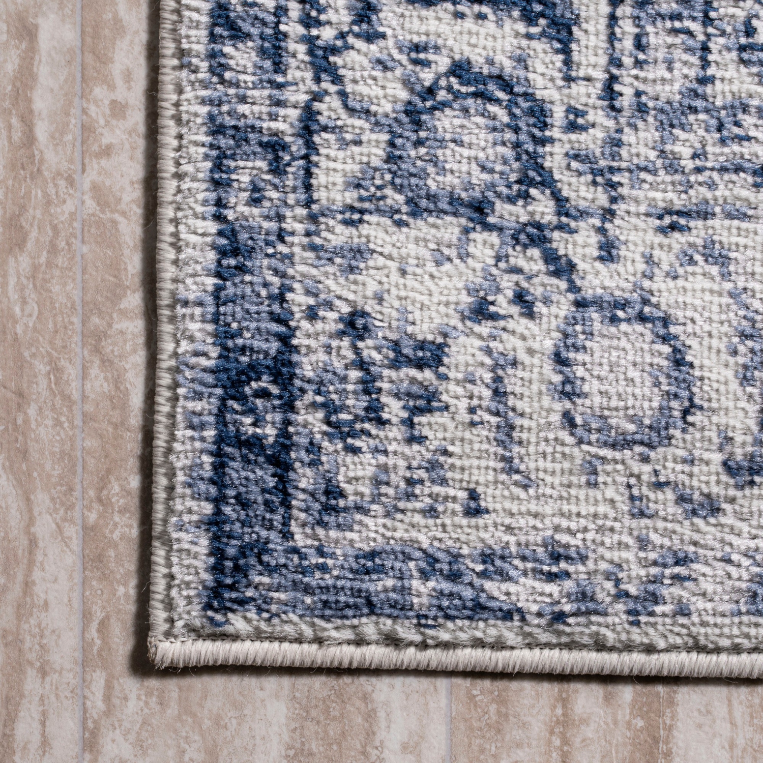 Kelly Rosalia Cottage Medallion Area Rug